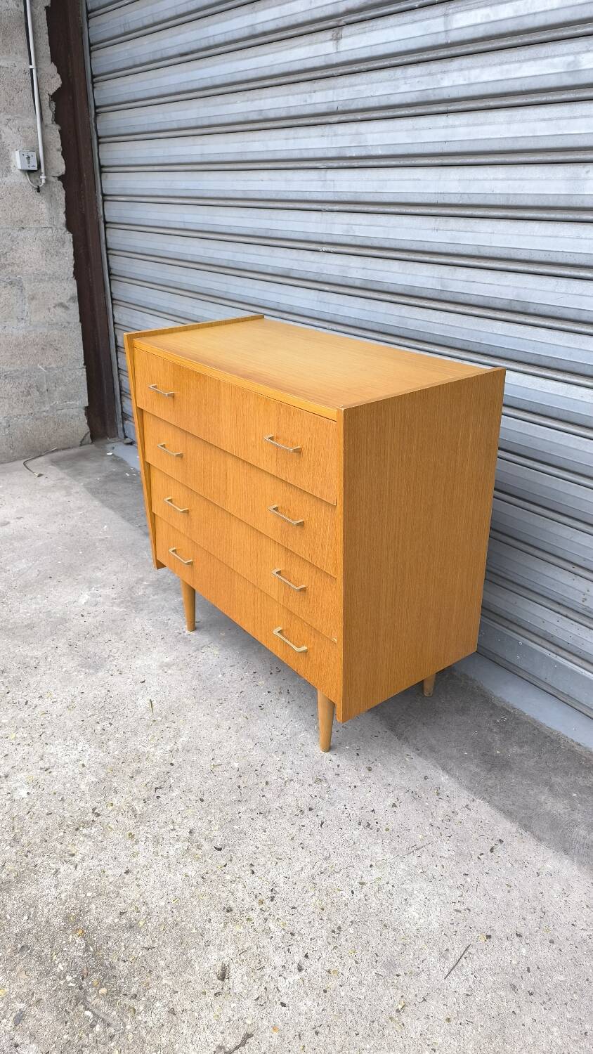 Compass foot chest of drawers in blond oak 1960