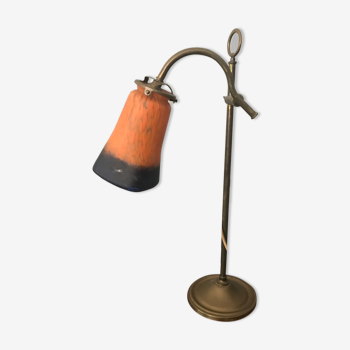 Lampe en bronze avec tulipe en pâte de verre signée Vianne