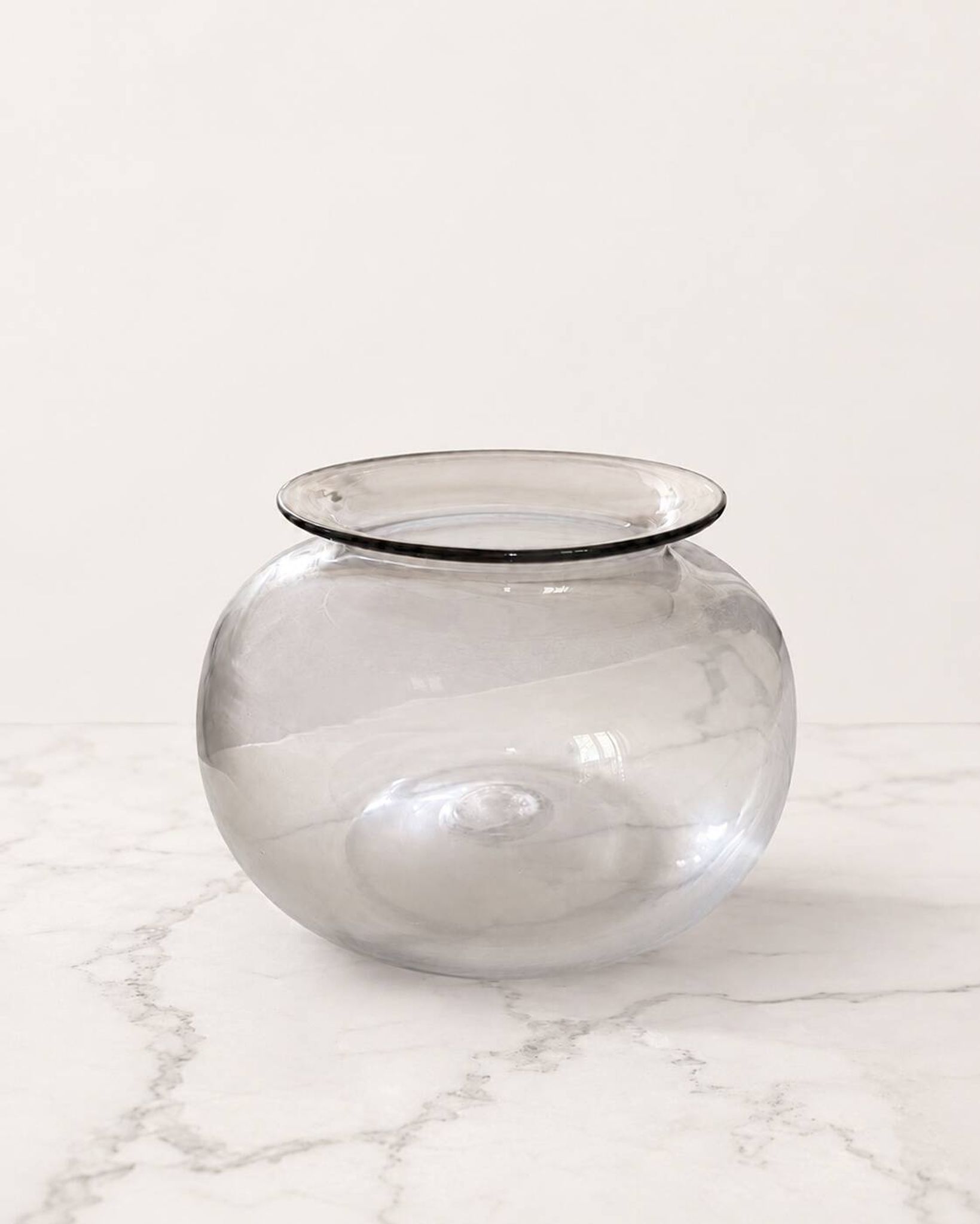 Round vase in Greco-Roman style in smoked glass