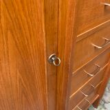 Asymmetrical cabinet