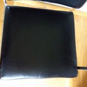 Swivel office chair Strafor with chrome metal and black faux leather.