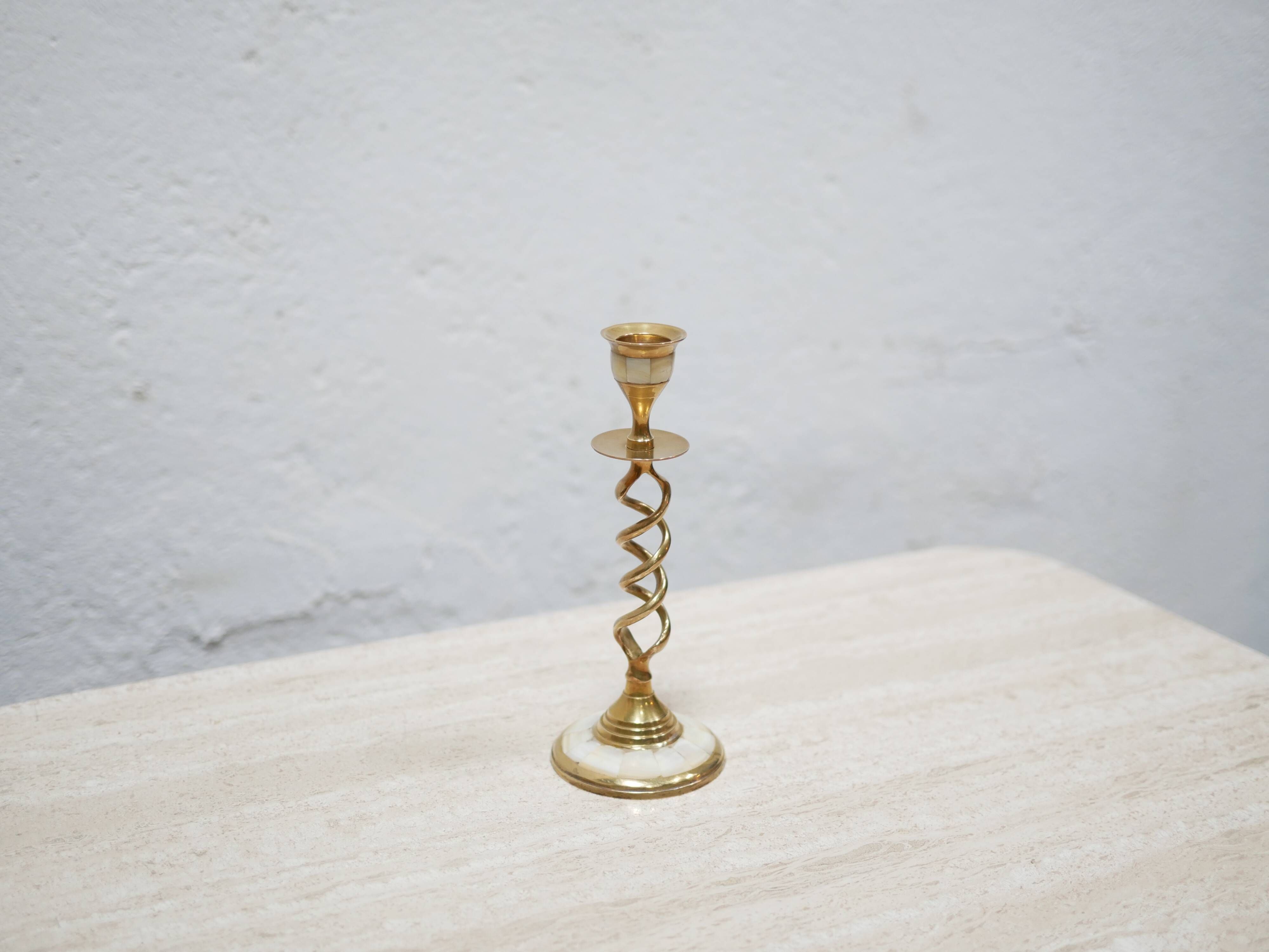 Vintage candle holder in brass and mother-of-pearl
