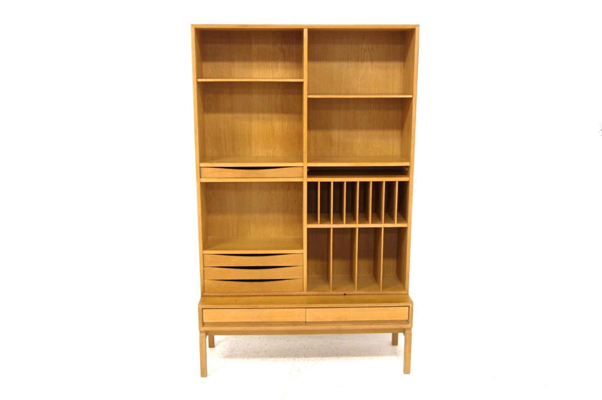 Oak library, Marian Grabinski, Möbel-Ikea, sweden, 1960