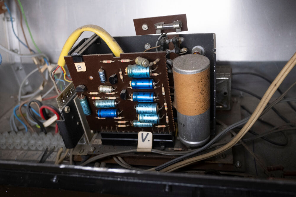 Antique cinema/theatre Film projector