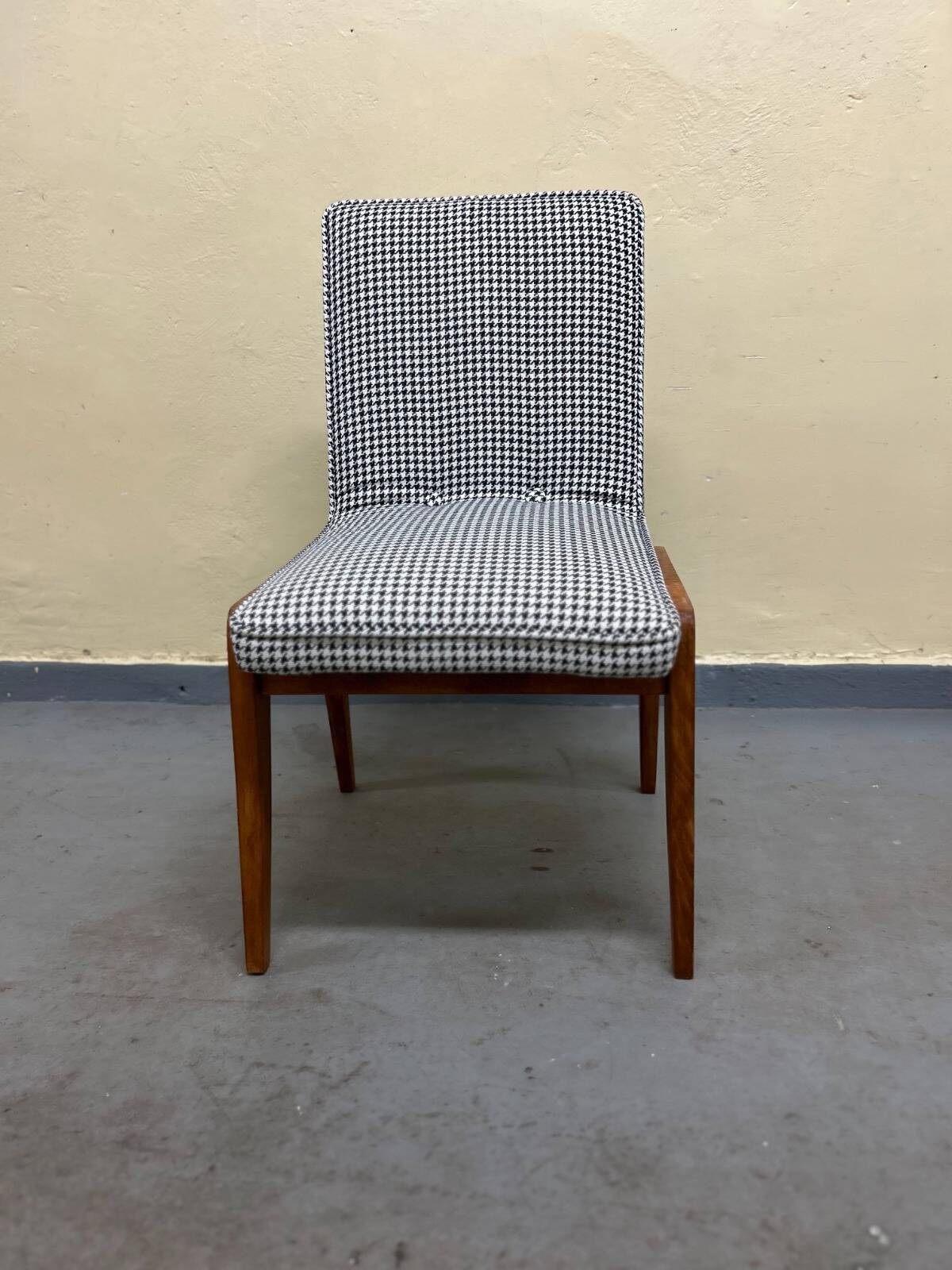 Model 200-125 Aga Lounge Chair, 1970s,