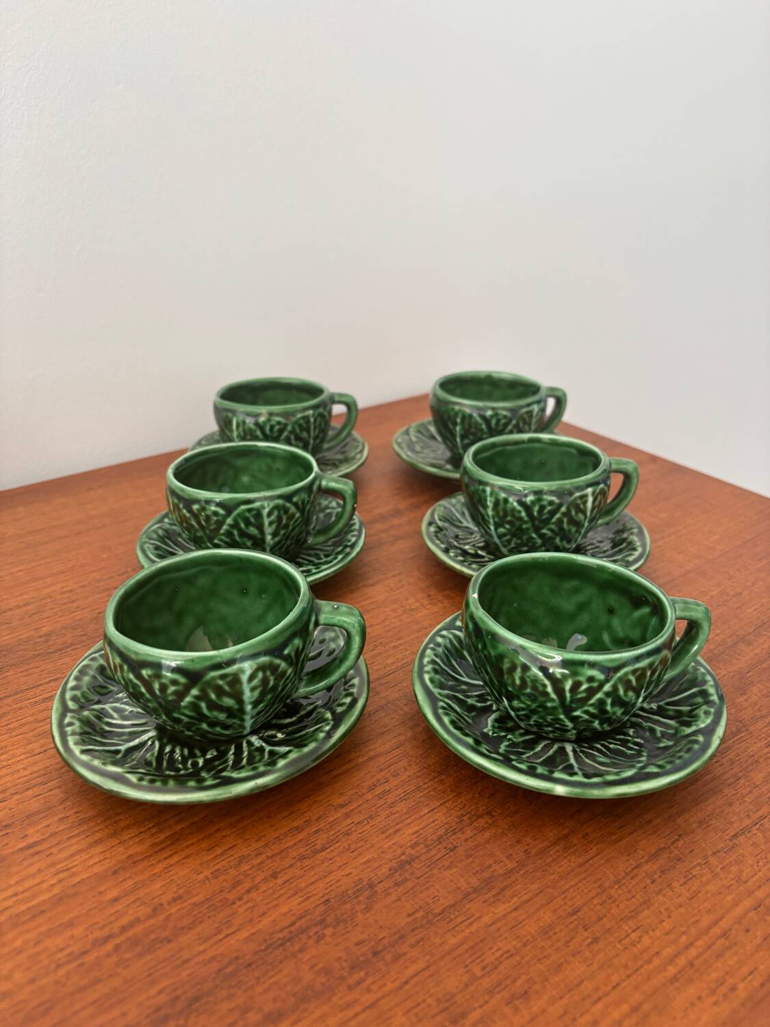 Lot de 6 tasses à café vintage en barbotine chou vert – faïence vintag