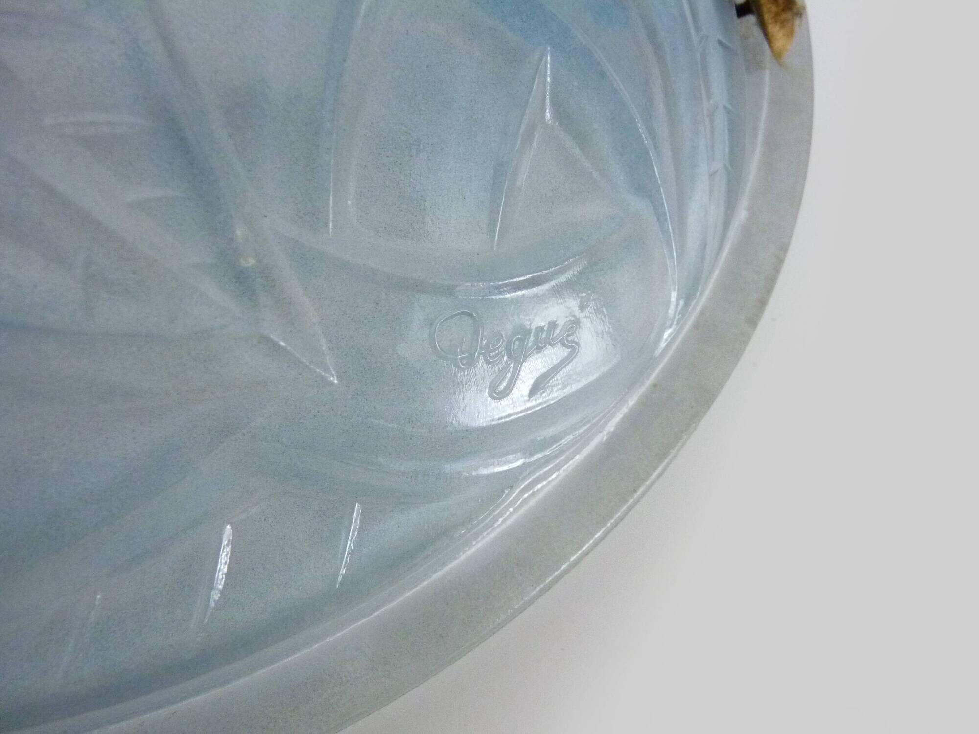 Old degue chandelier, 1-burner art deco washbasin pendant light, in blue glass paste. signed degué