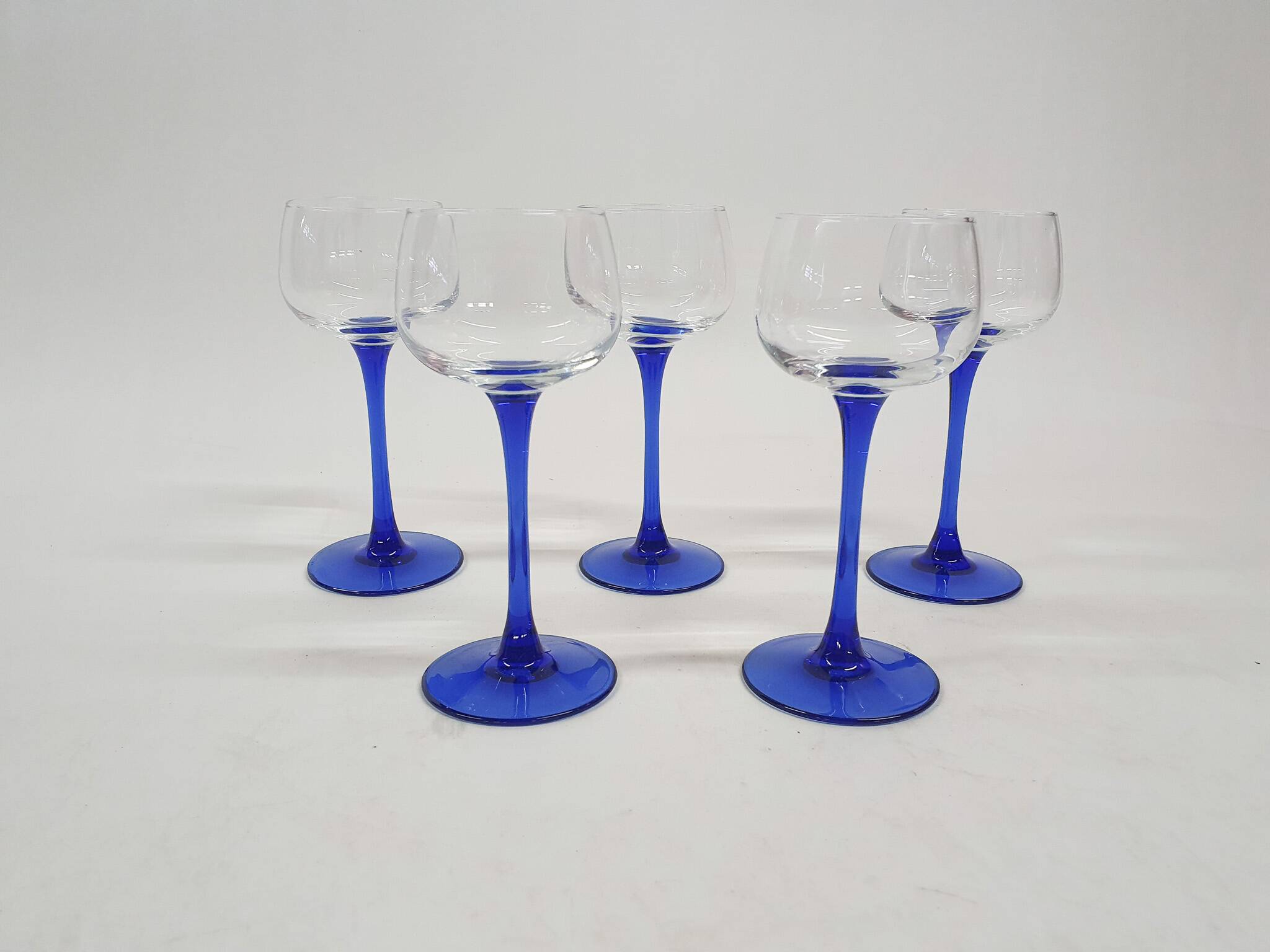 Set of 5 vintage blue wine glasses by Luminarc, France 1960's