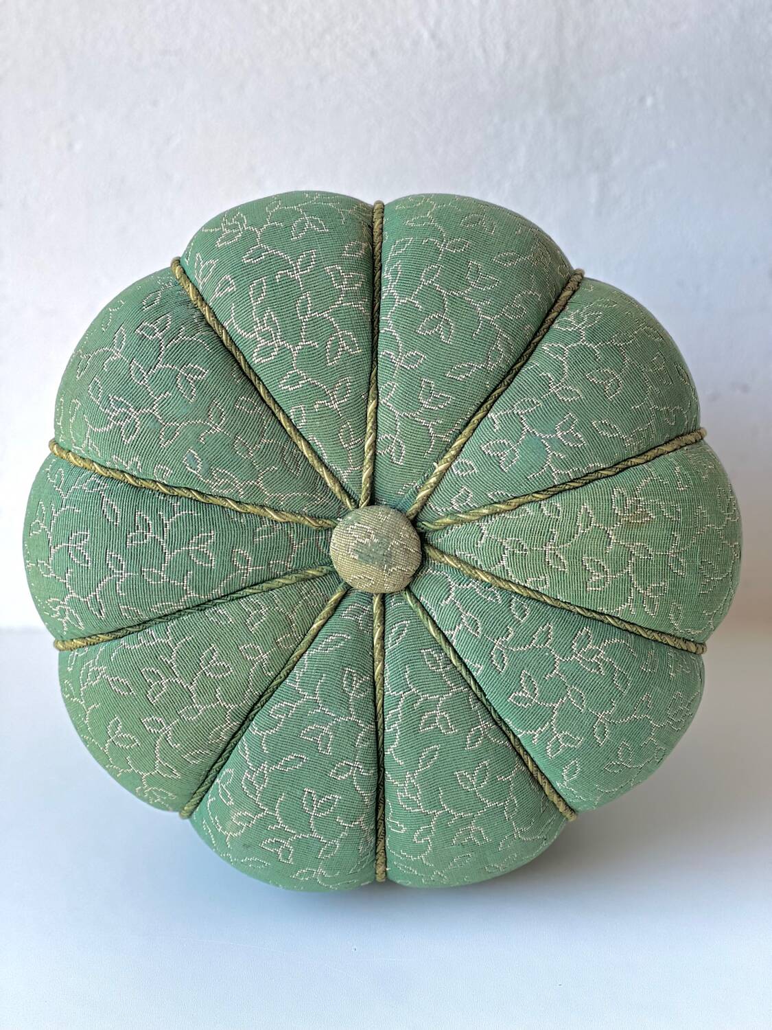 Tabouret de Jindrich Halabala, Cesky nabytek, 1950'