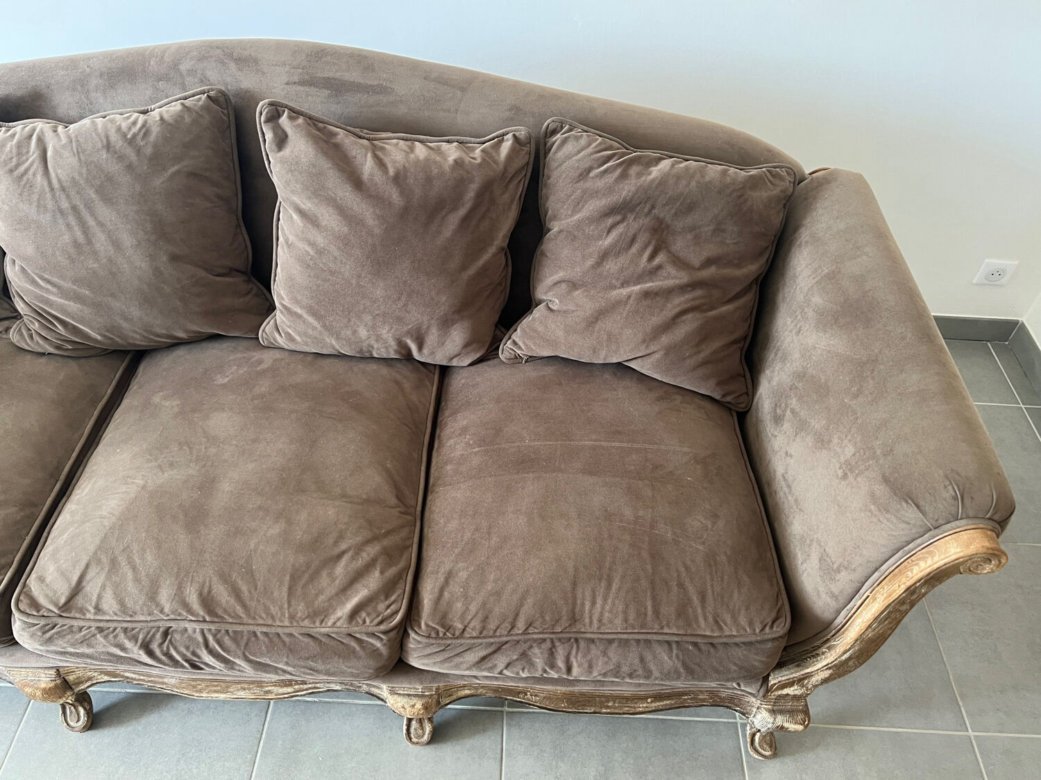 Baroque Pompadour sofa