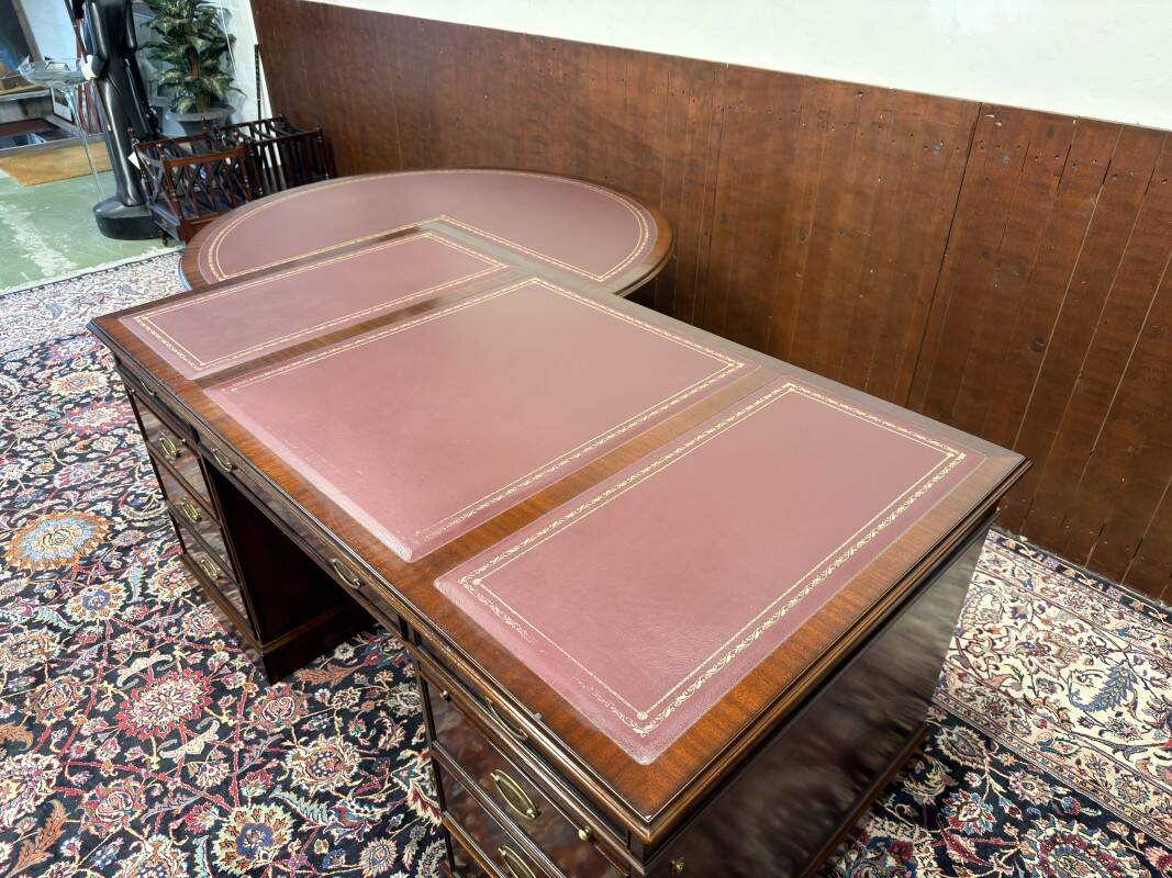 Unique Classic English Desk Set with Conference Table