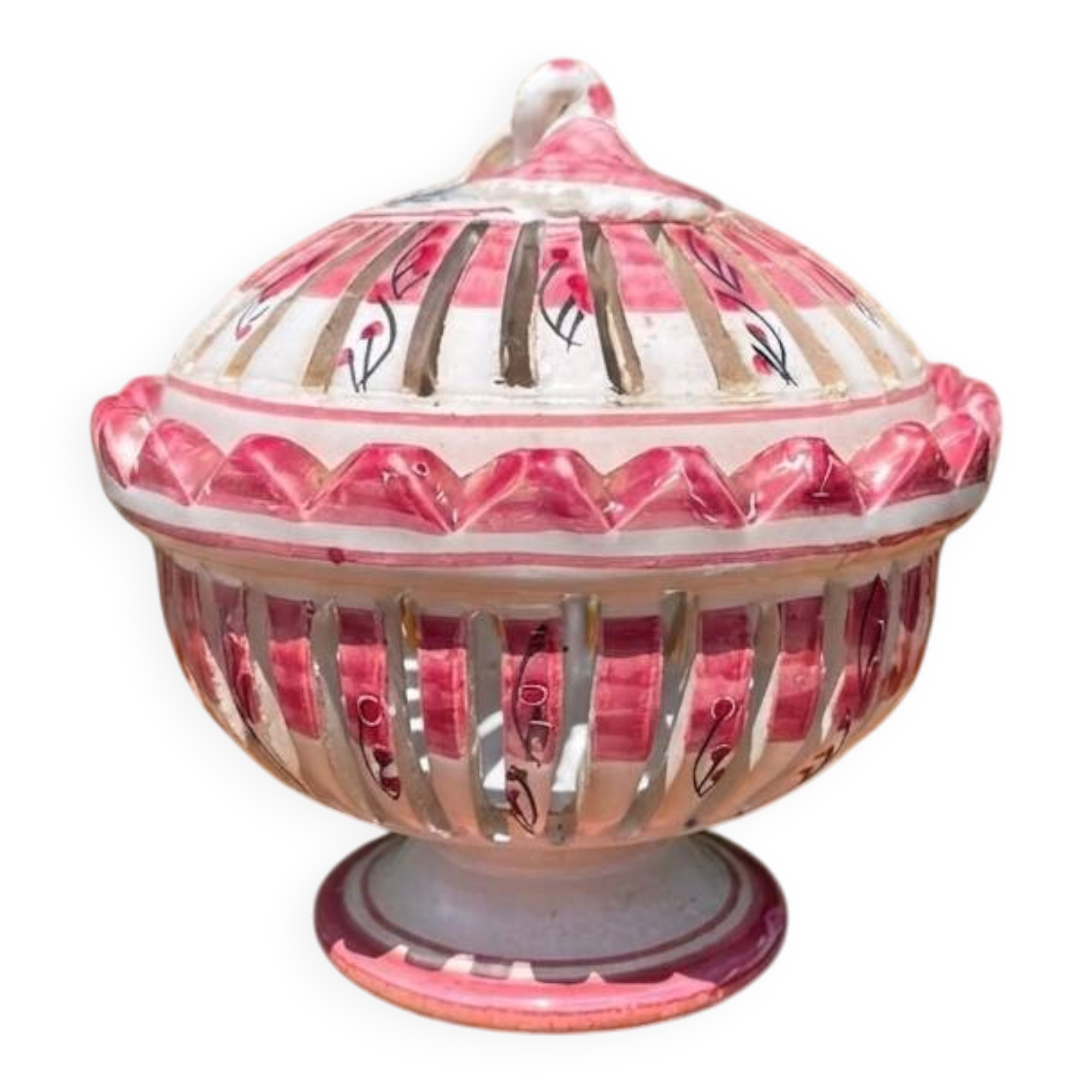 Vintage pierced porcelain bonbonnière