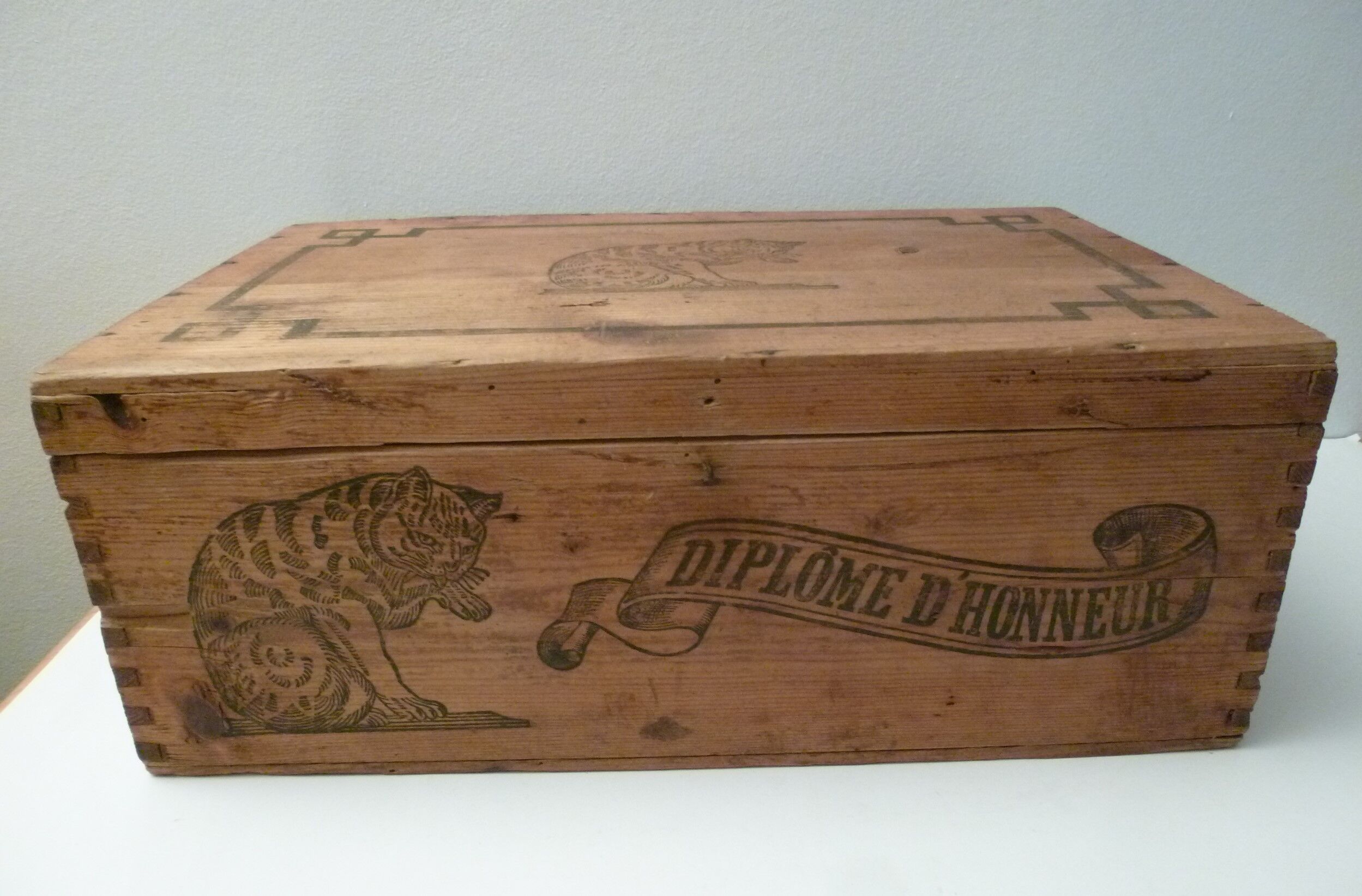 old hoffmann cat starch box