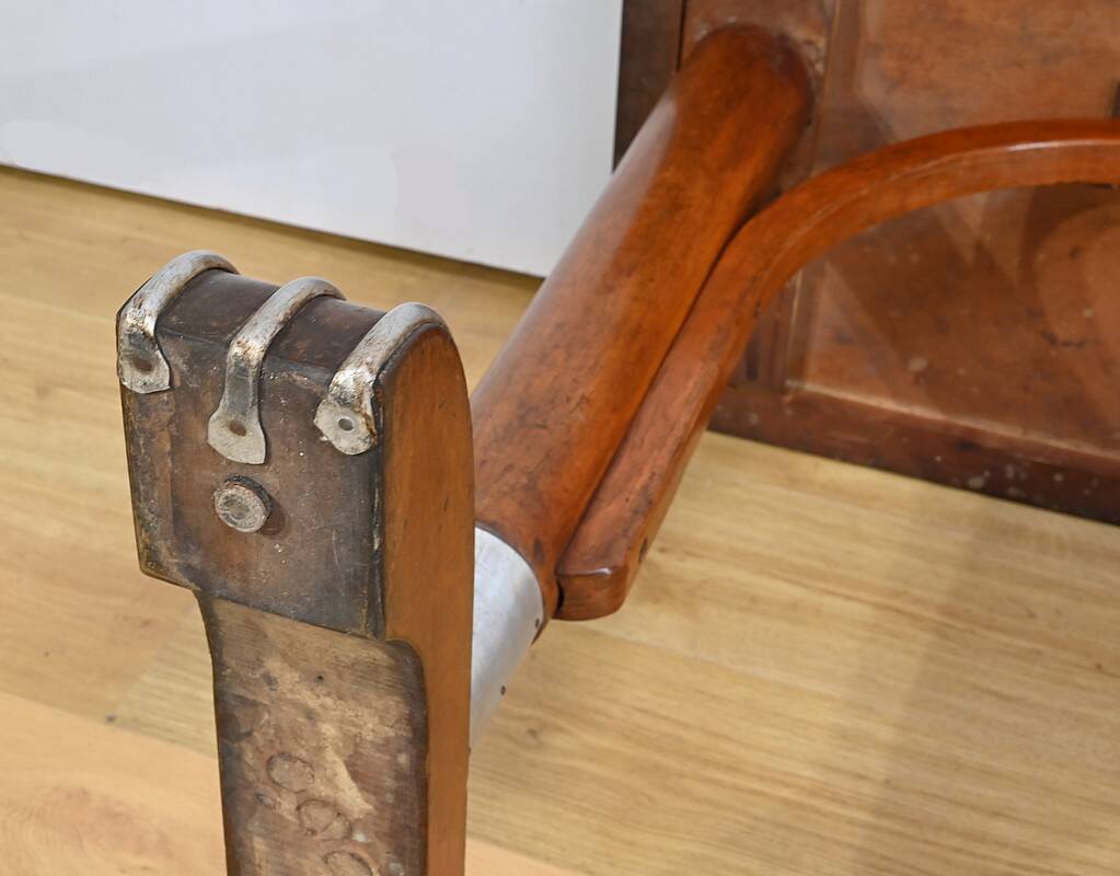 Bistro tables in laminate and beech – 1950