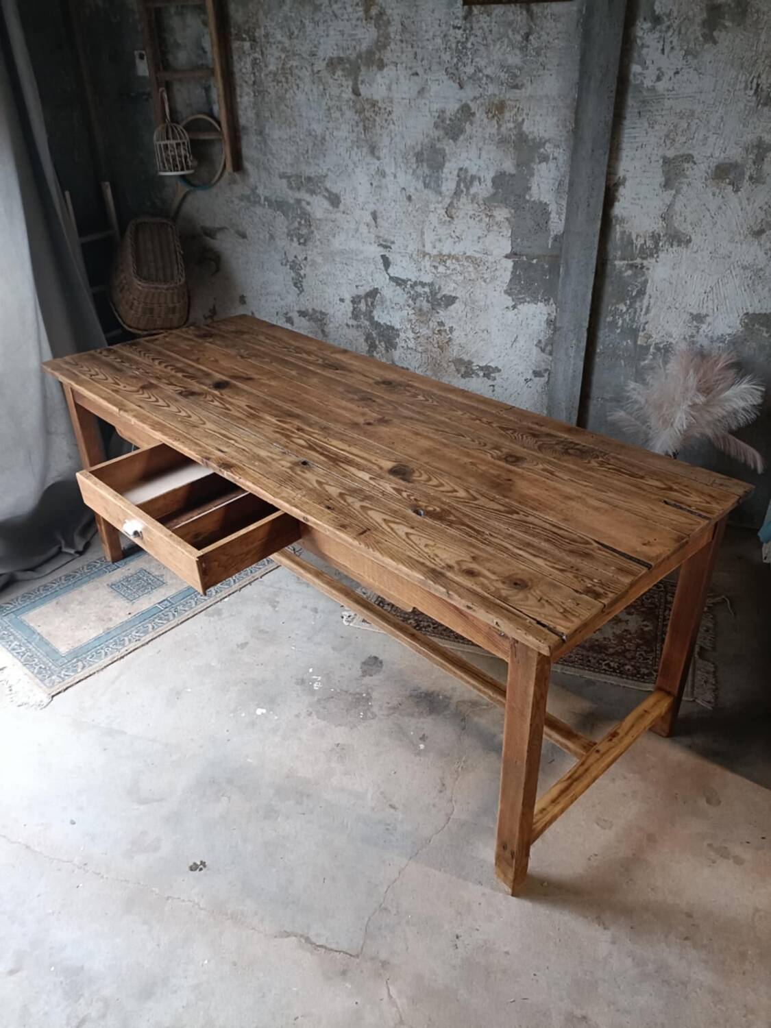Farmhouse table
