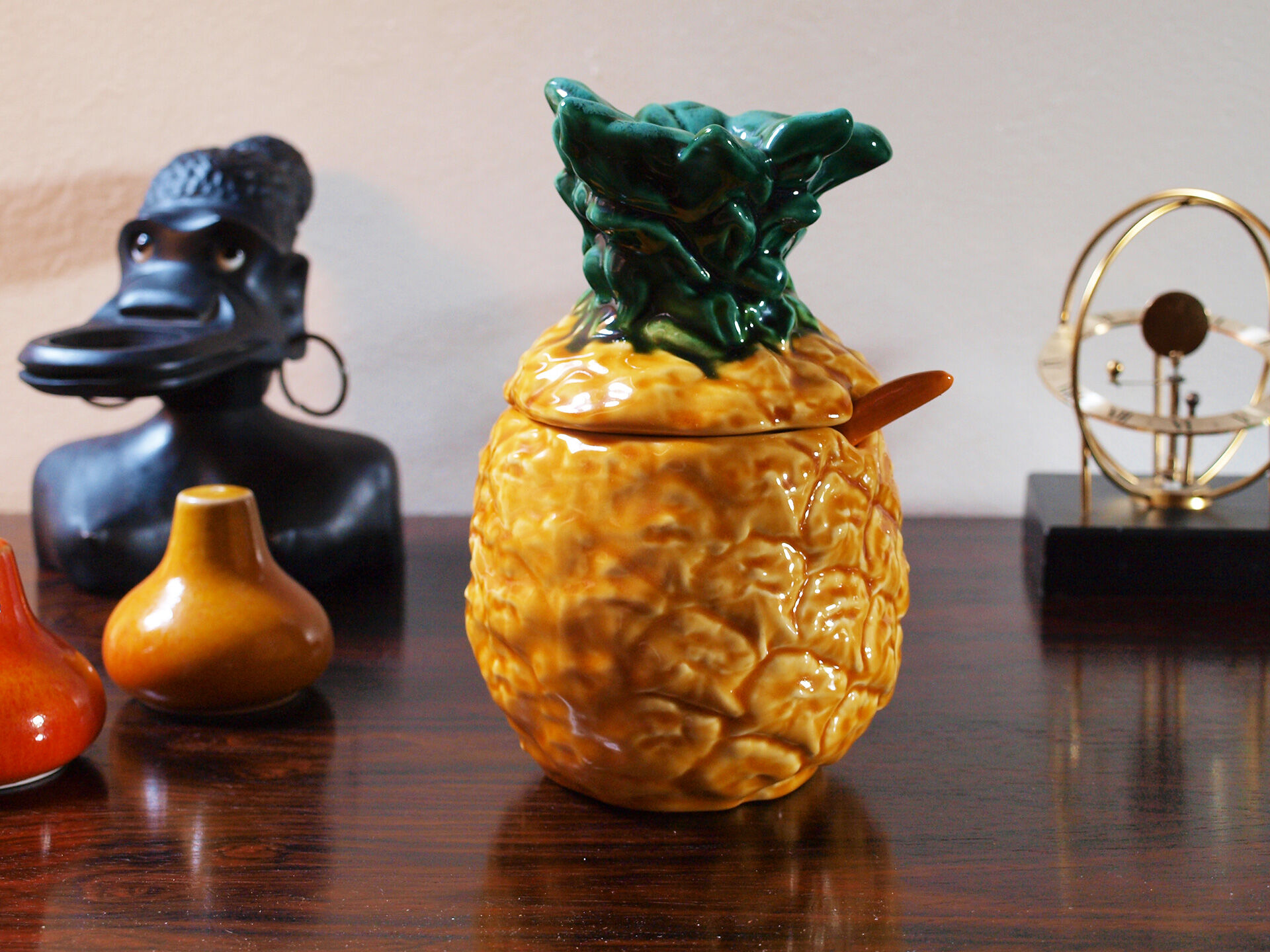 Ceramic pineapple sugar box