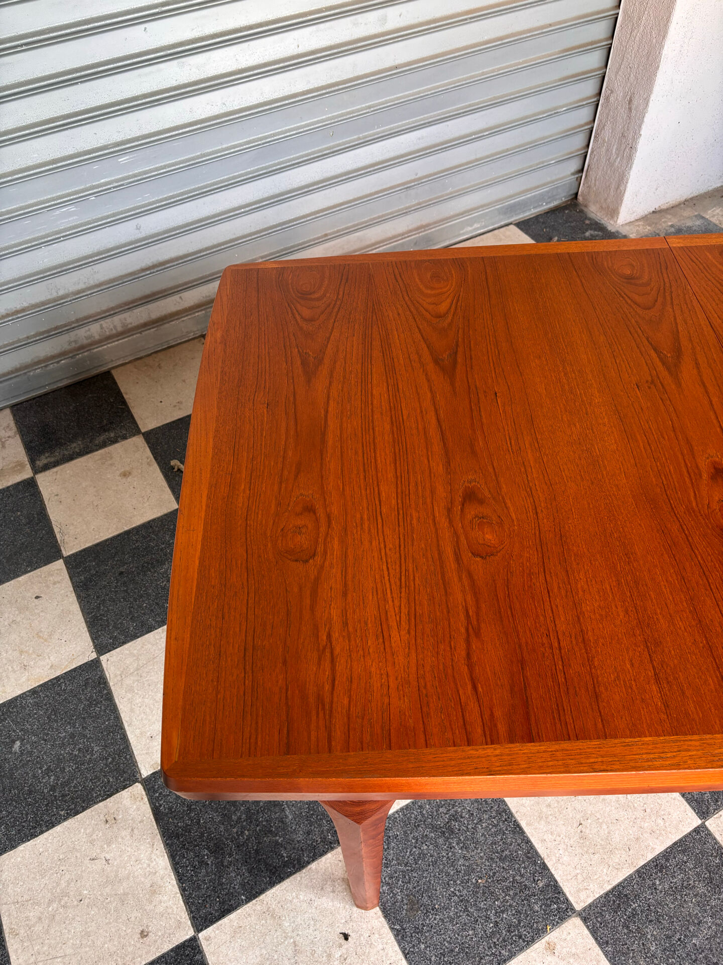 Table scandinave en teck