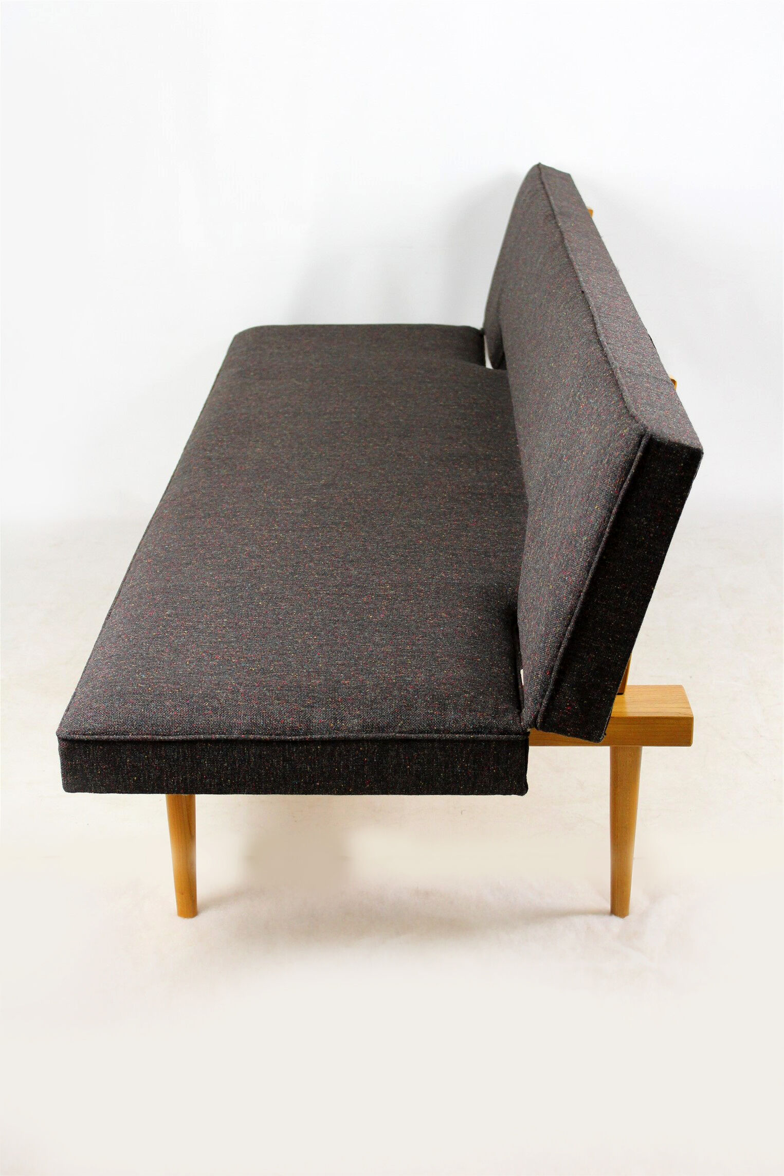 Mid-Century Sofa or Daybed by Miroslav Navratil, 1960s