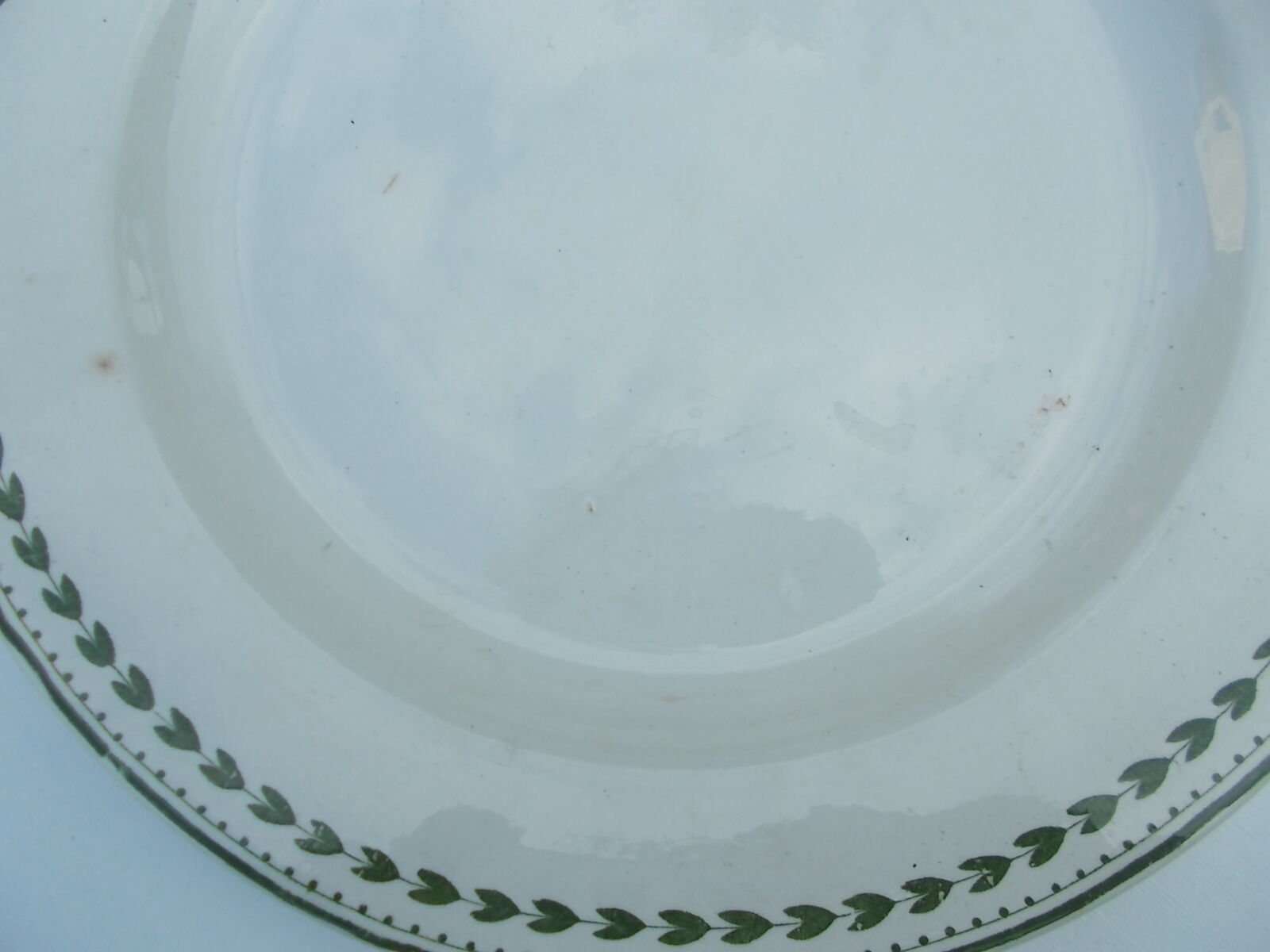 Plate diameter 30 cm faience b.f.k model laurier