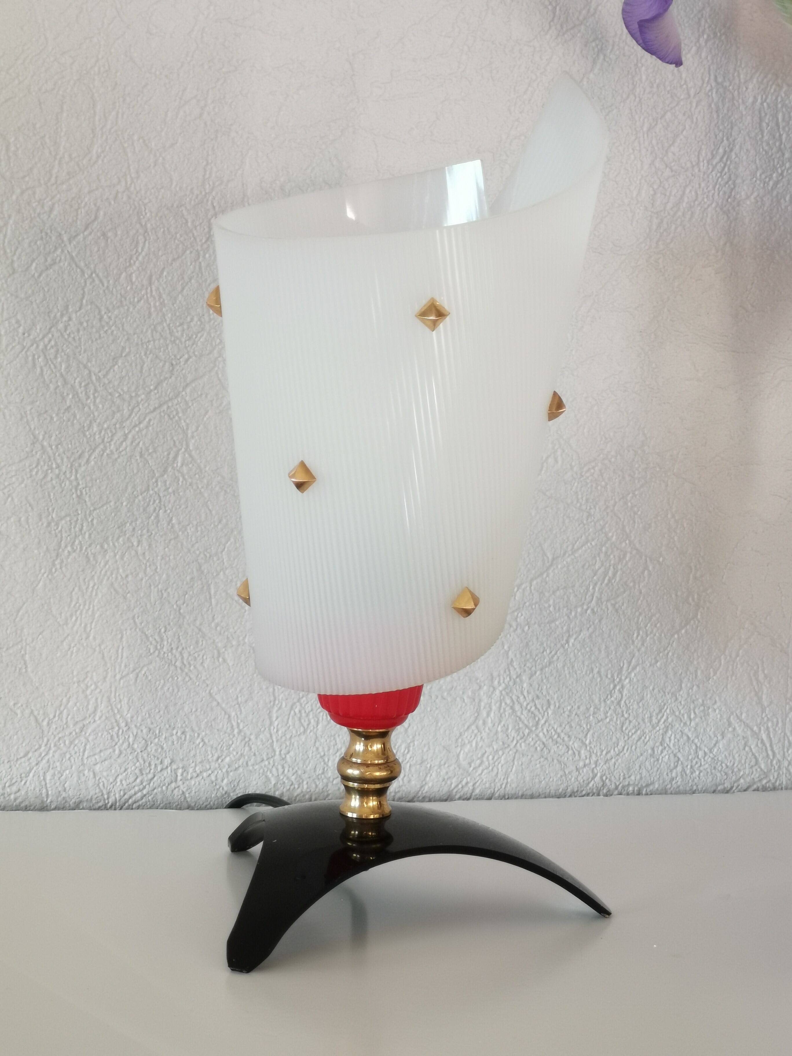 Rockabilly side lamp, perspex and brass, Pierre Guariche style, 1950