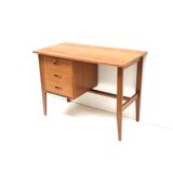 Vintage 3-drawer desk made in the 60s