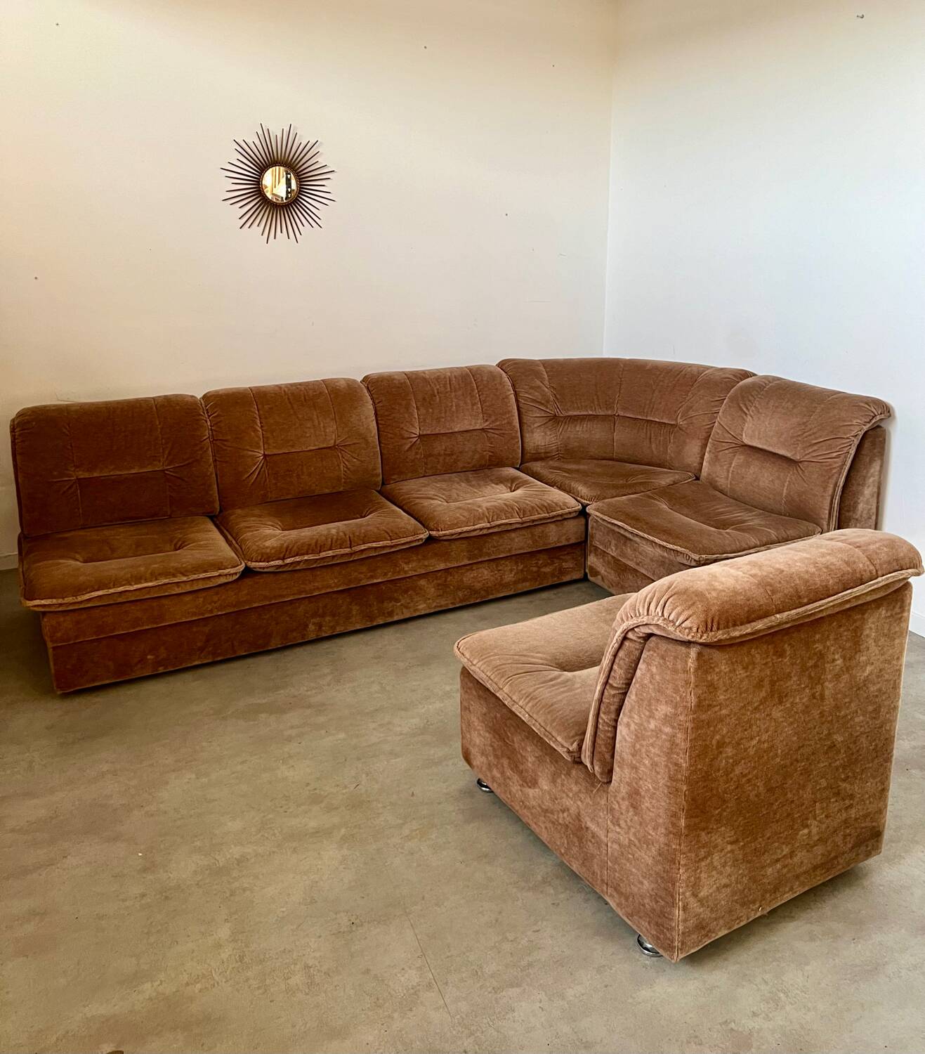 Old vintage modular corner sofa in designer velvet from the 70s/80s 4 elements