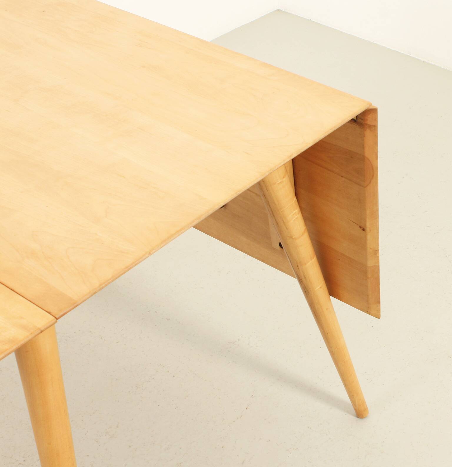 Dining table with drop leaves by Planner Group by Paul McCobb, 1950s