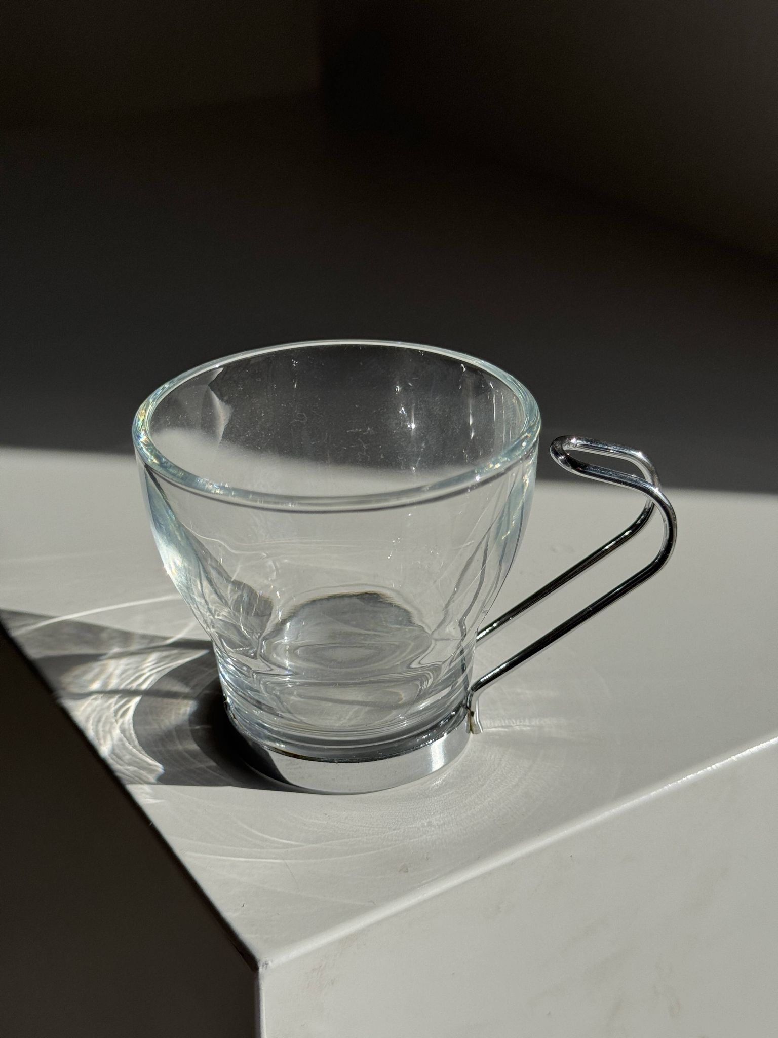 Lot de 9 tasses italiennes vintage à anse en métal
