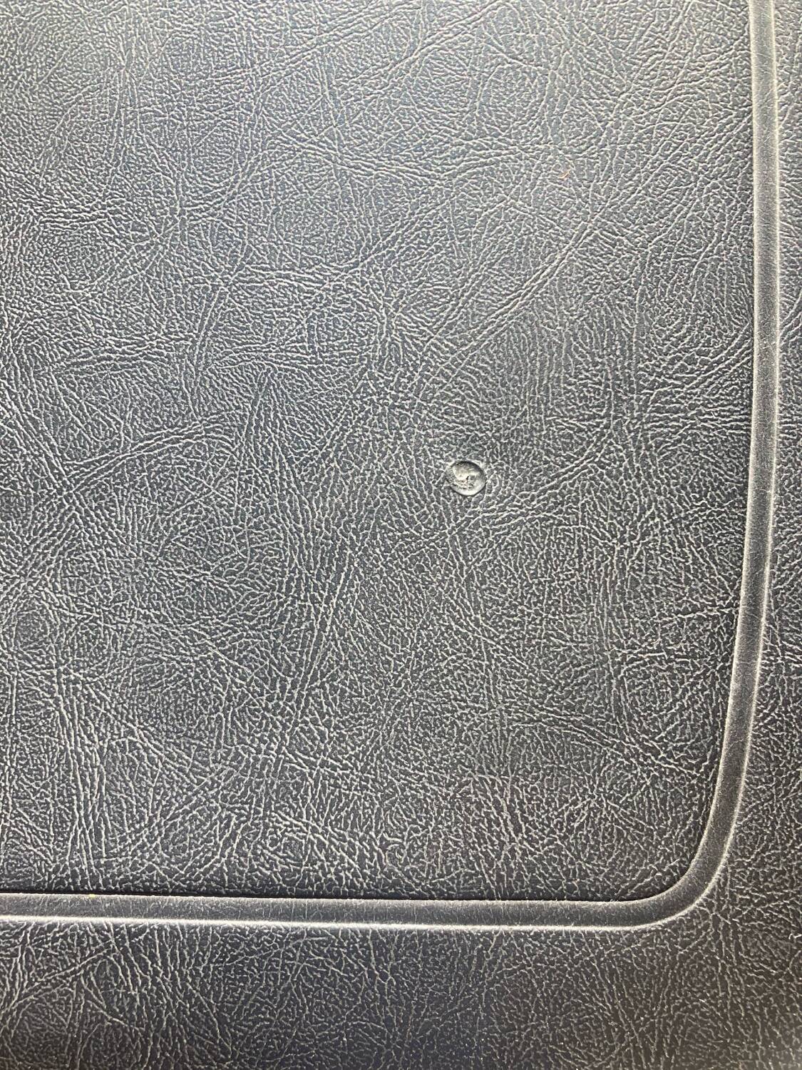 Set of 6 Scandinavian chairs in light wood and black faux leather