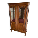 Vitrine en noyer, verre & miroir, style louis xv