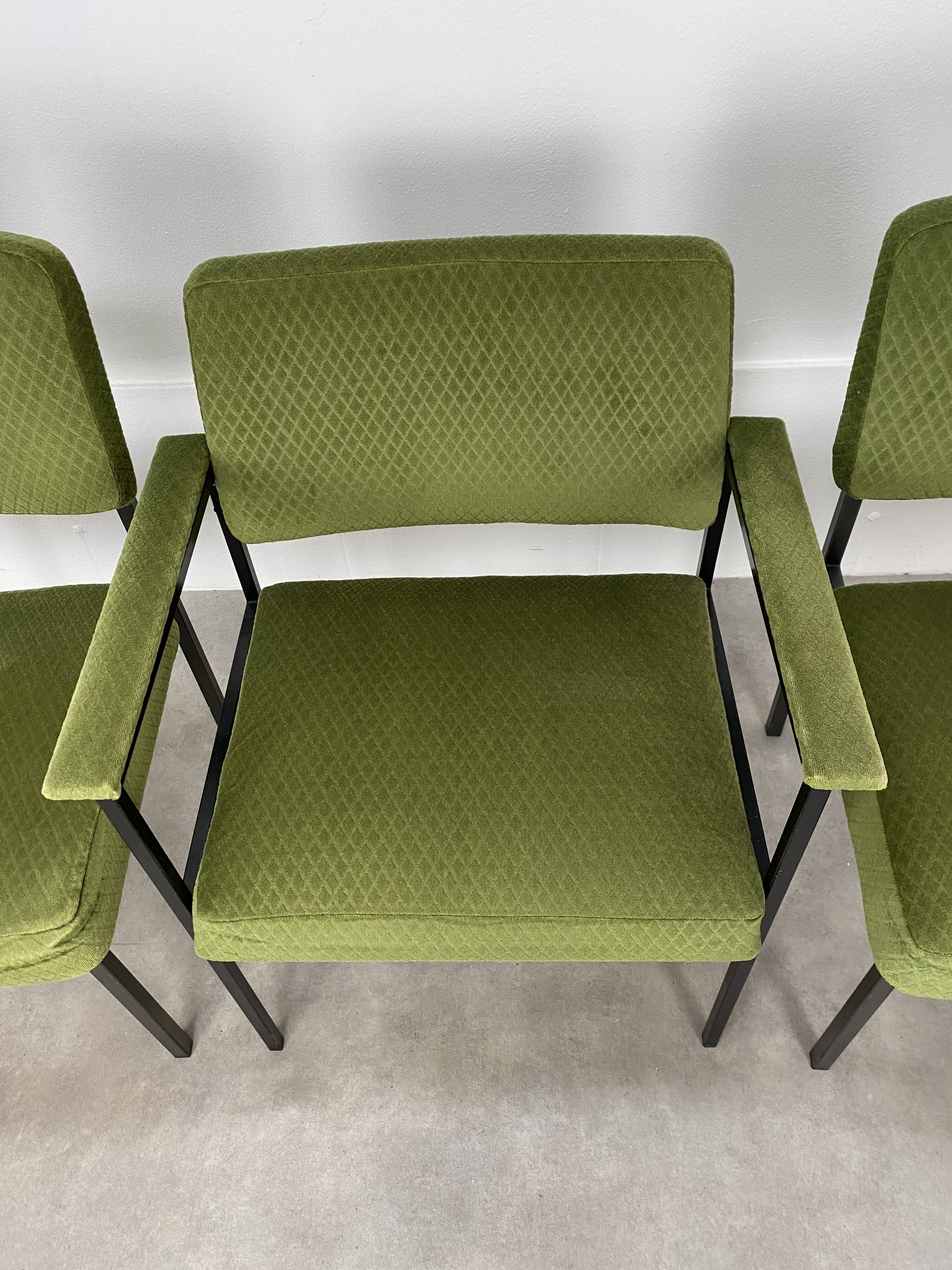3 chairs 50s metal and green velvet ideal vintage style desk