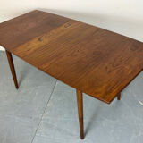 Table de salle à manger extensible en teck, style danois vintage des années 1950.