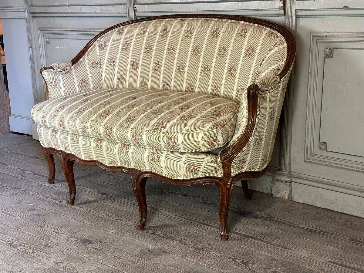 Louis XV style carved wooden basket bench, circa 1880