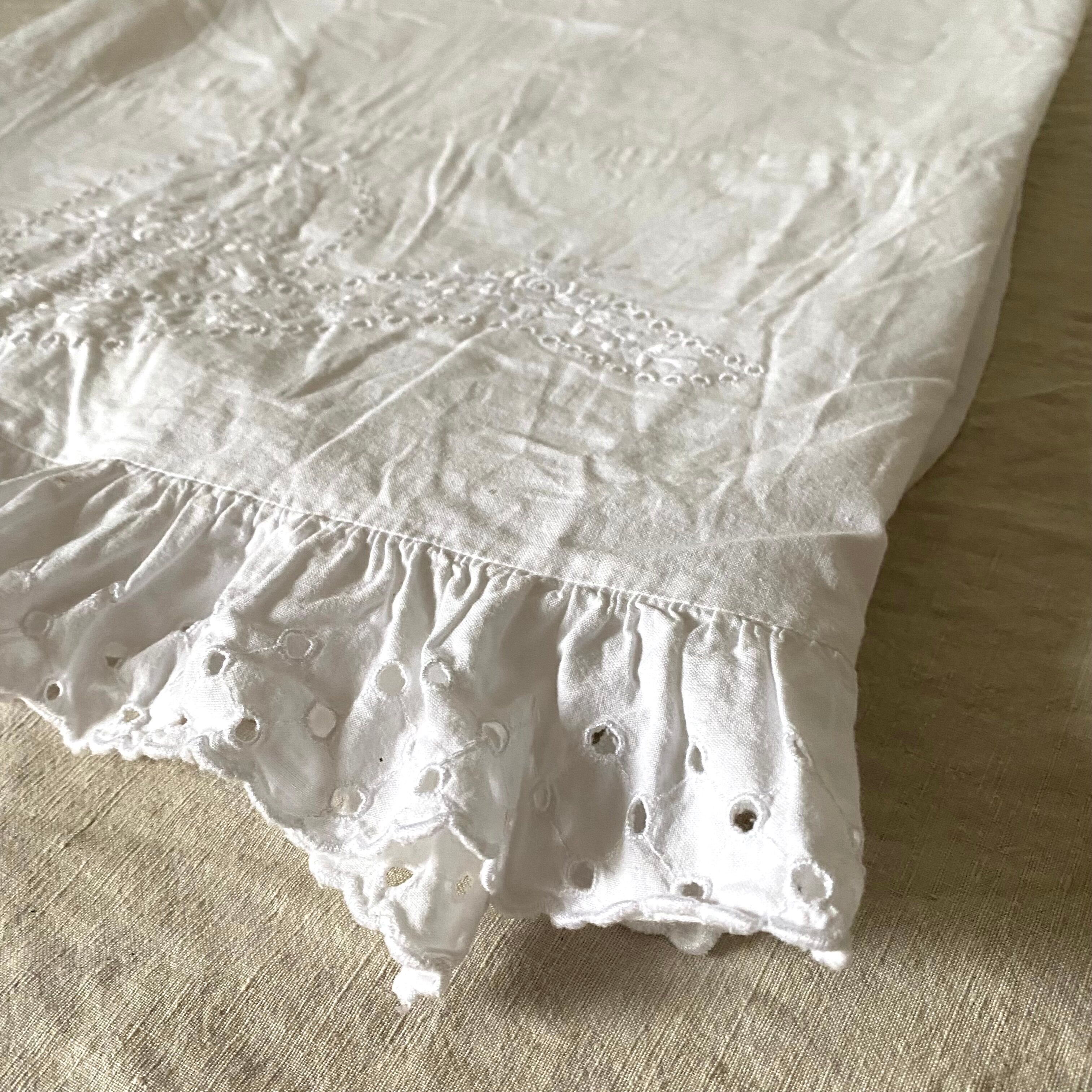 Drap pour enfant brodé blanc