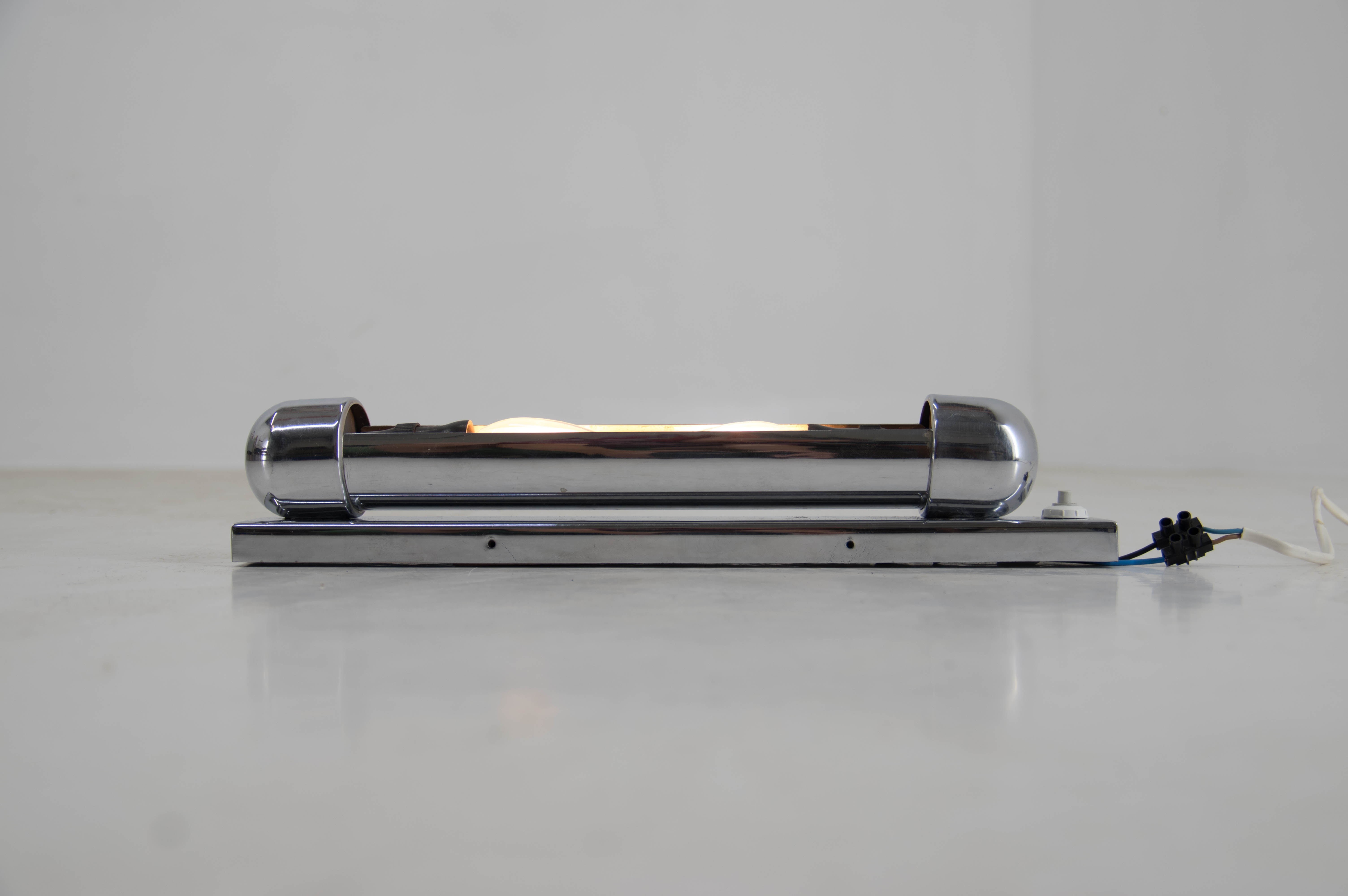 Bauhaus adjustable wall lamp, 1930s