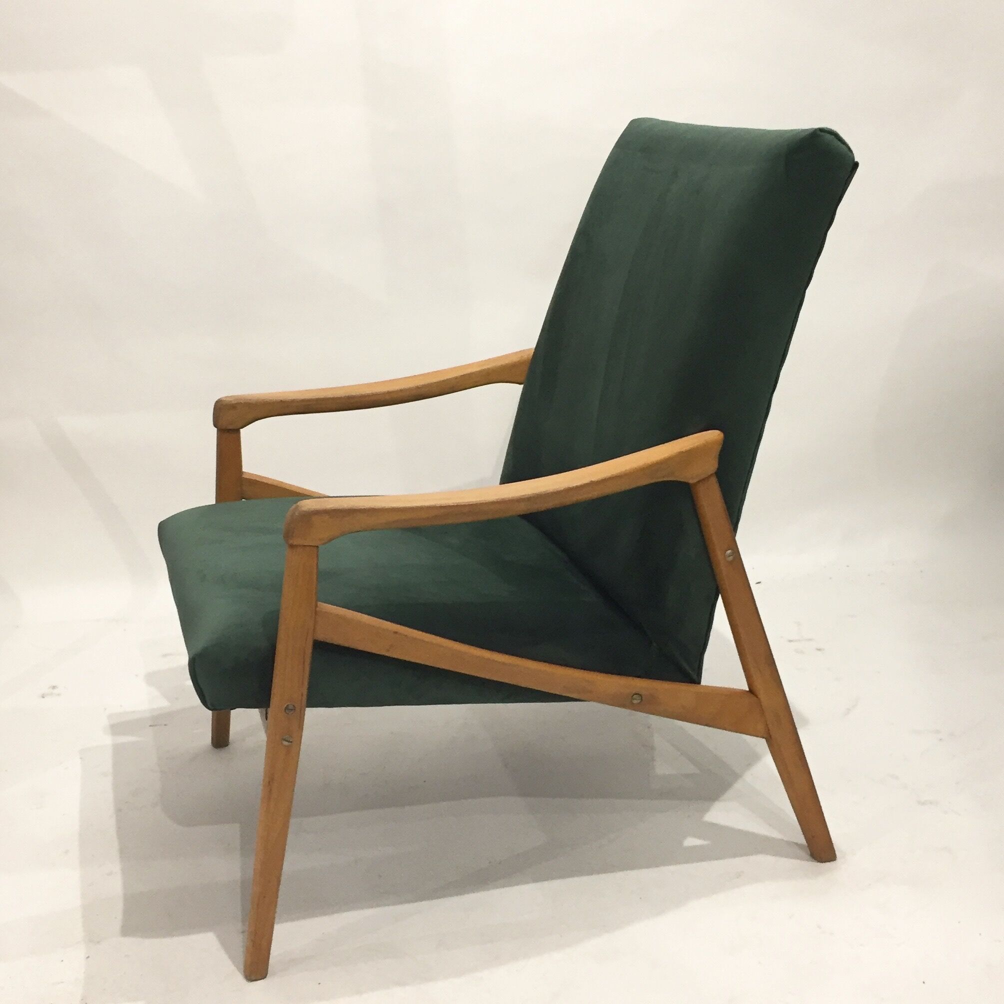 60s chair in green velvet