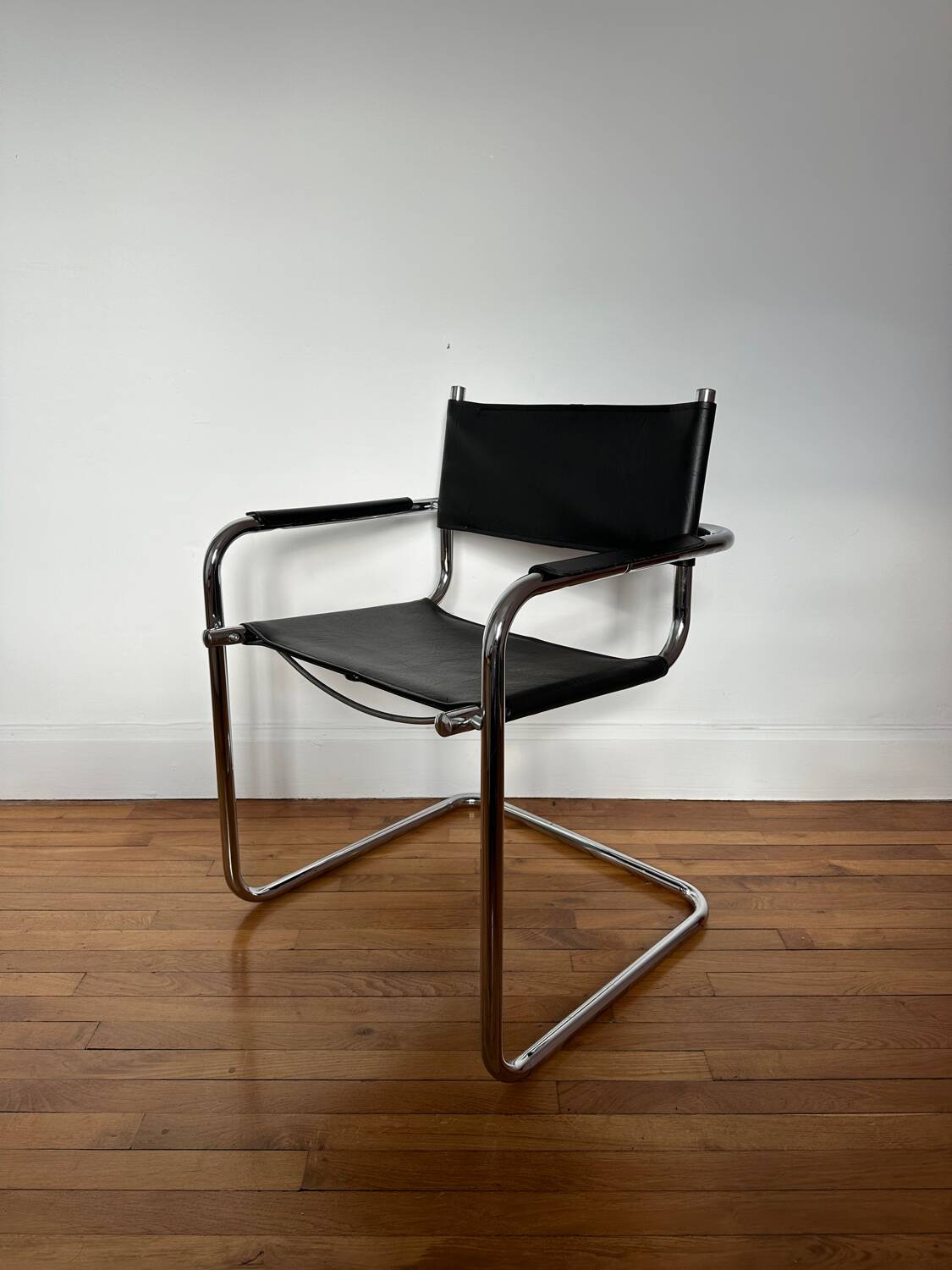 Vintage design tubular chairs