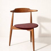 Chaise tripode Heart Hans Wegner Fritz Hansen