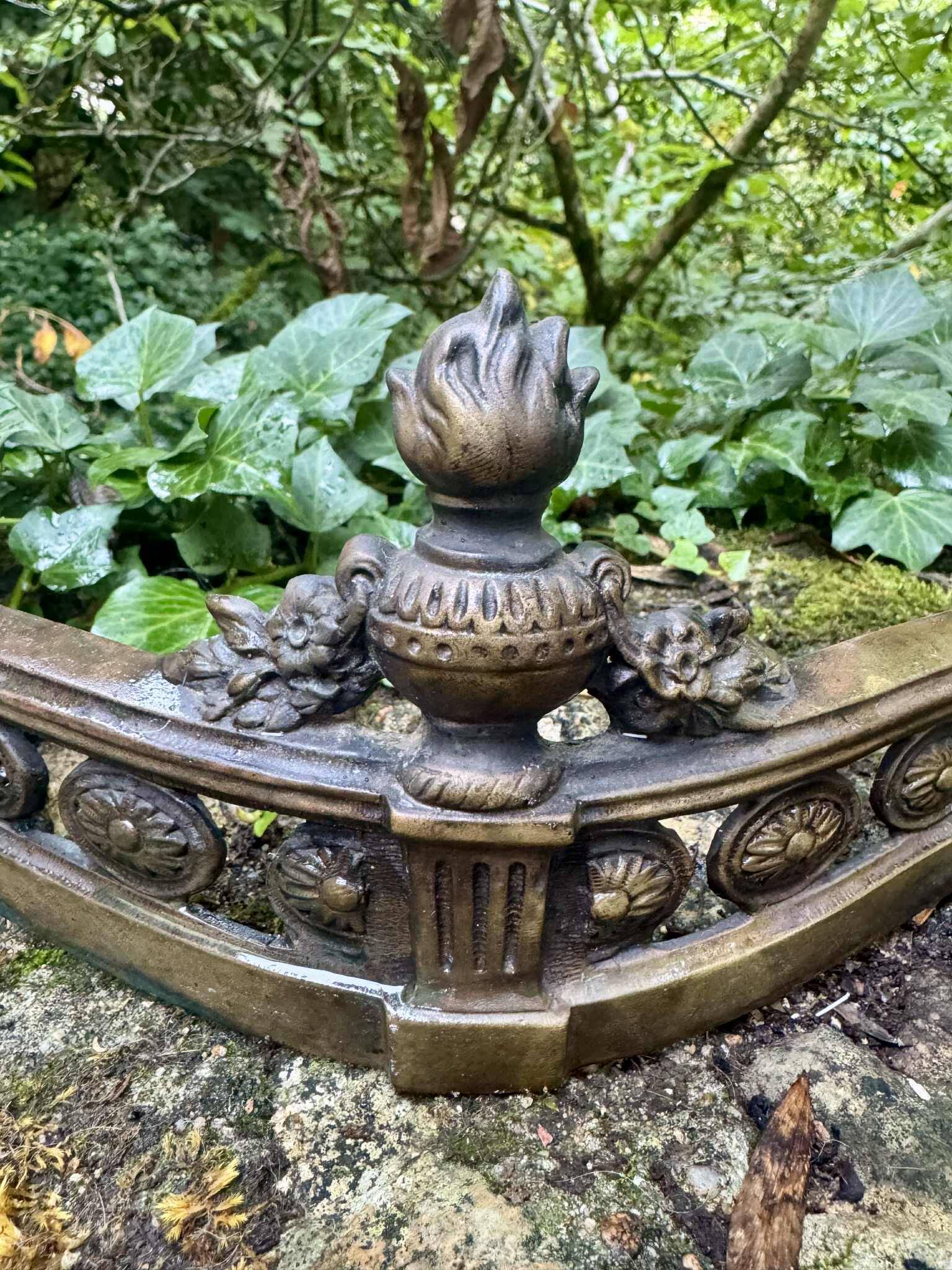 Barre de cheminée en bronze XIXe siècle