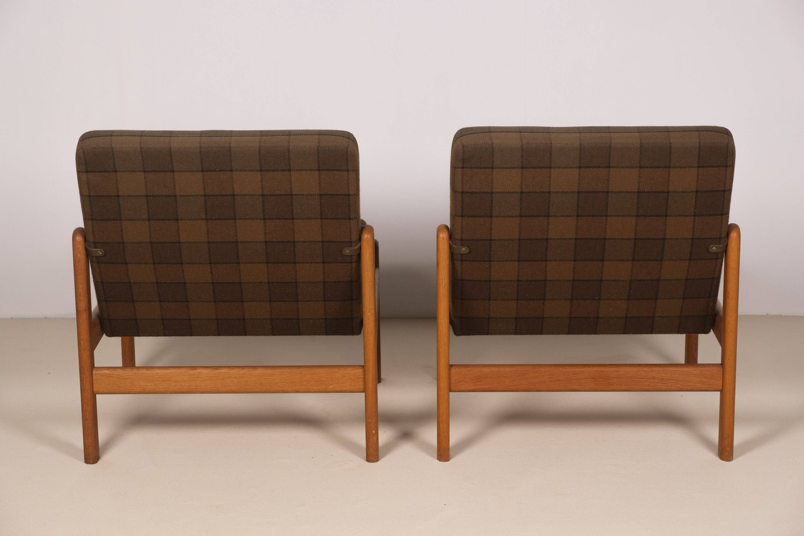 2X Jørgen Bækmark Lounge Chairs Model J84, 1971 Denmark