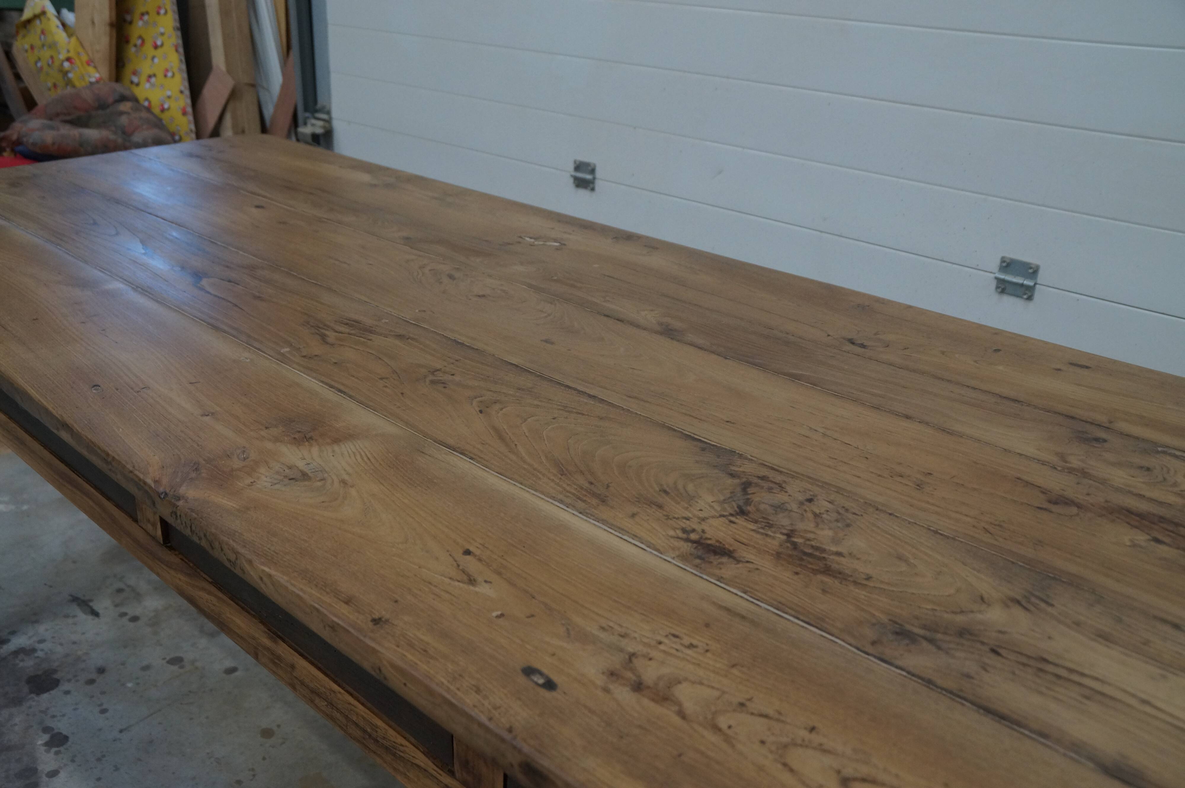 Farm or community table