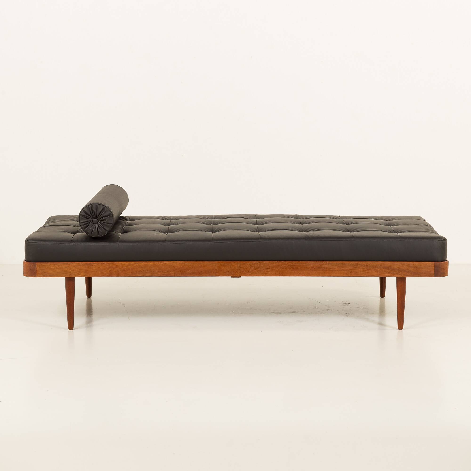 Danish teak daybed in black leather in Hans Wegner style, 1960s