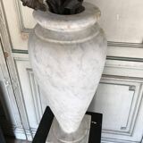 Pair of carrara marble vases, bronze bouquet of flowers