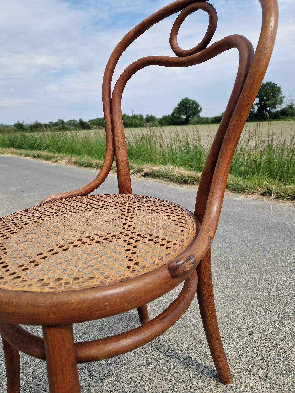 Curved wooden chair n31 from Thonet 1900