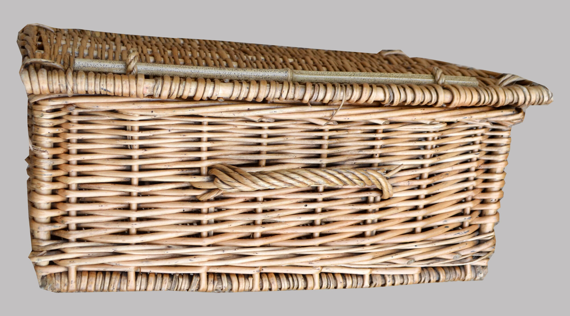 Wicker basket
