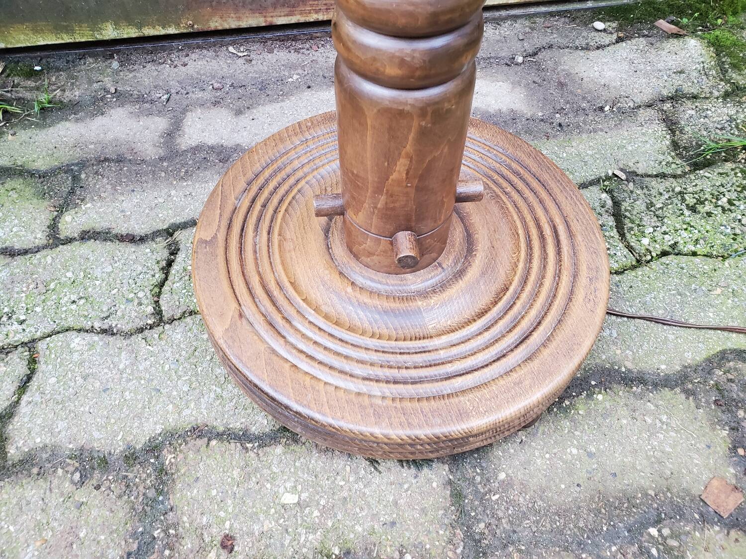 Turned wood and rope floor lamp in the Charles Dudouyt style