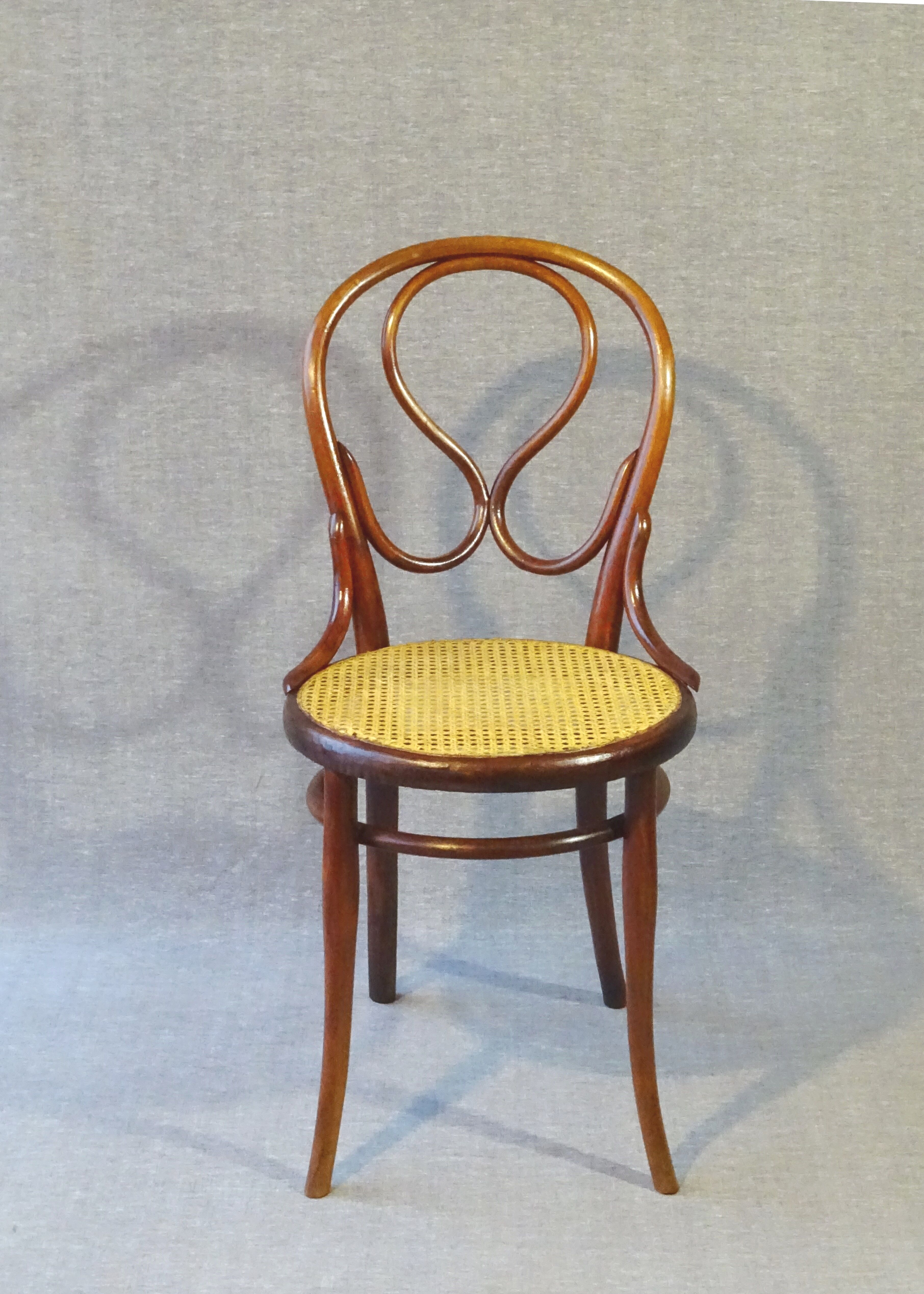 Chair Ca, 1890 Thonet N°20 "OMEGA"cannée, Bistrot