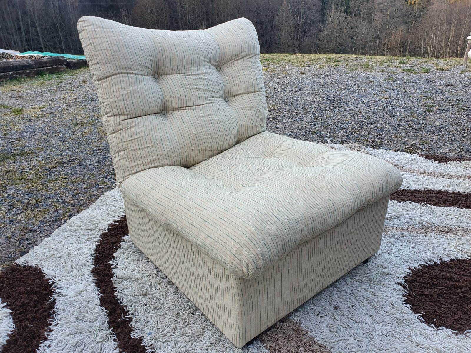 Vintage 70s fireside chair