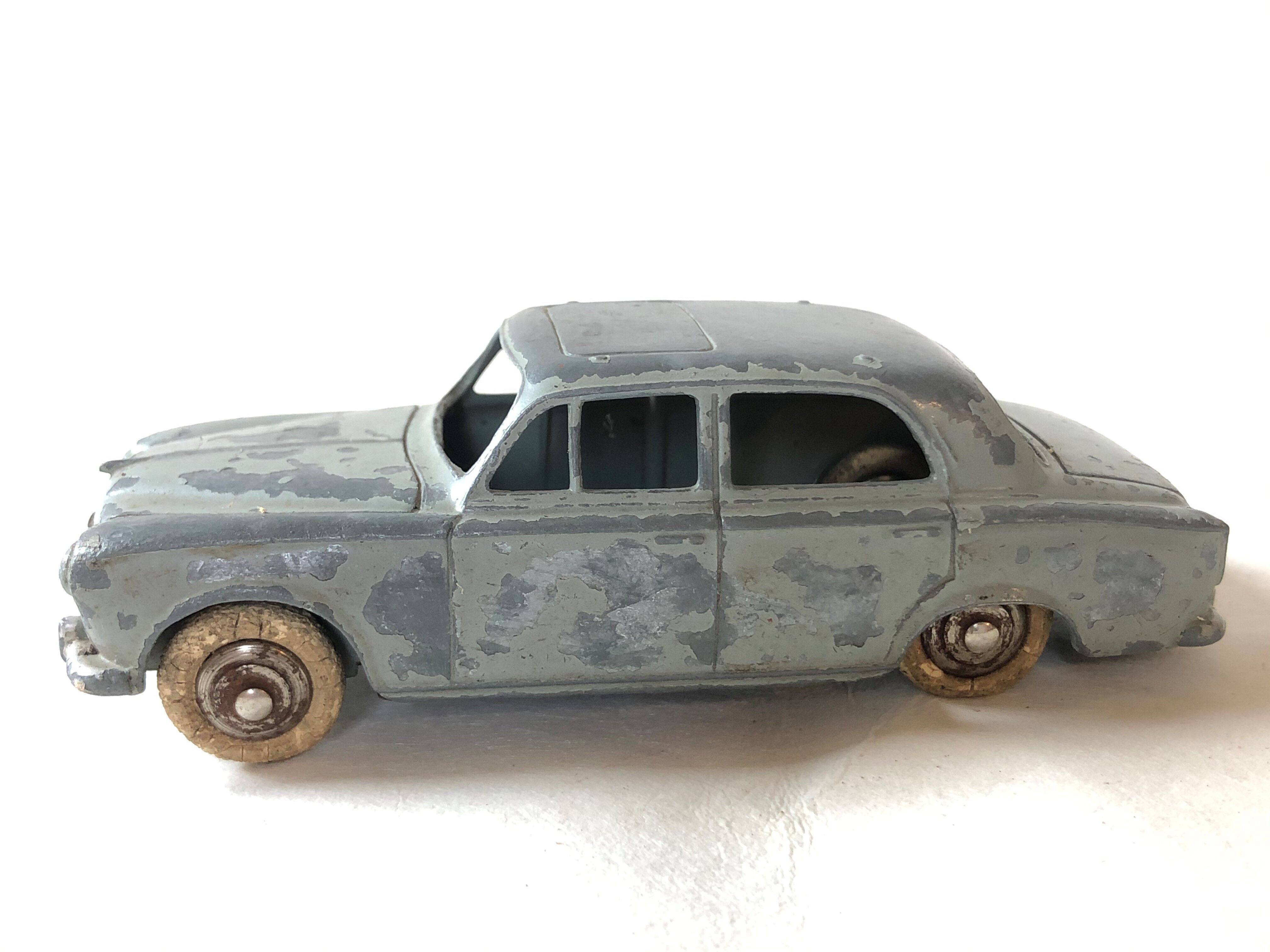 Peugeot 403 - Dinky Toys 1950
