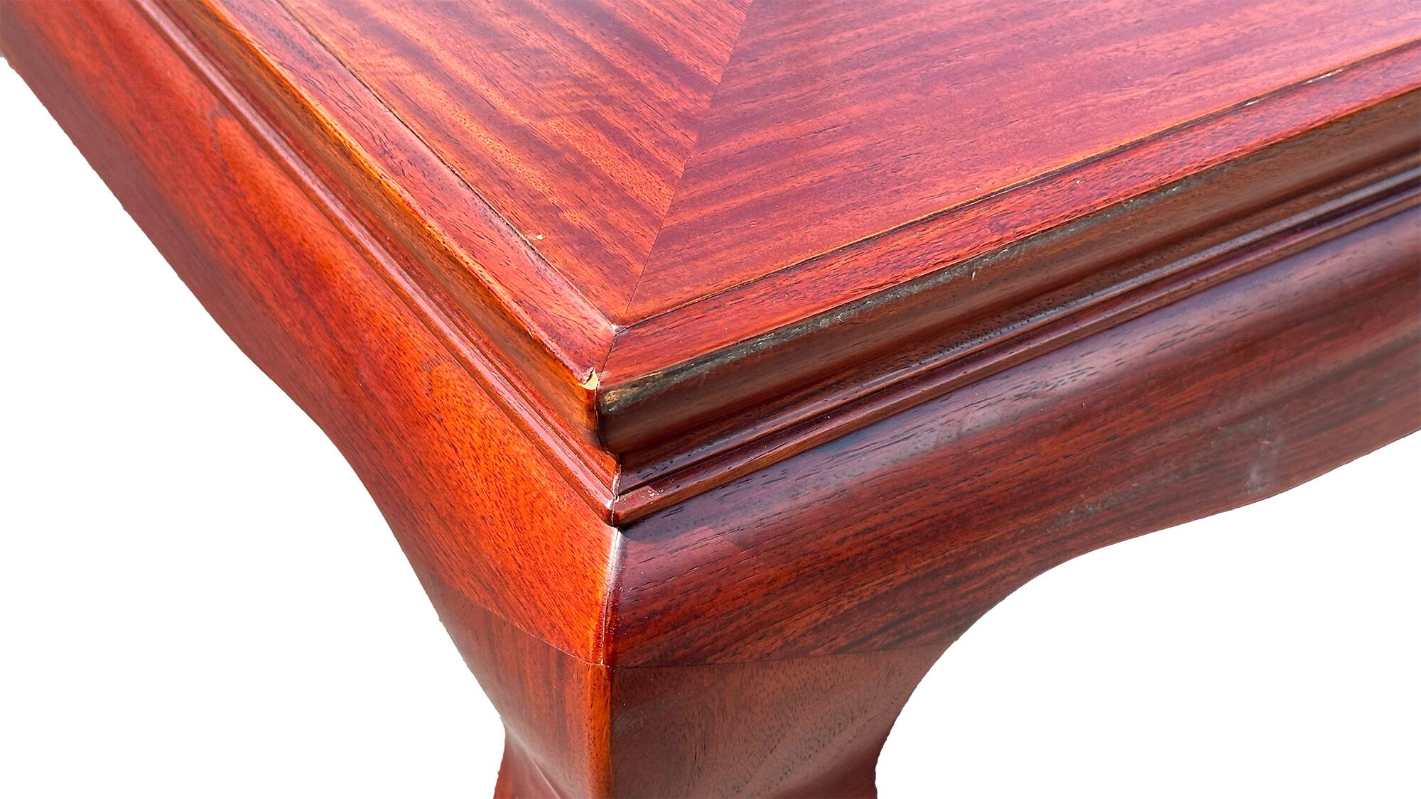 table in natural varnished quince wood